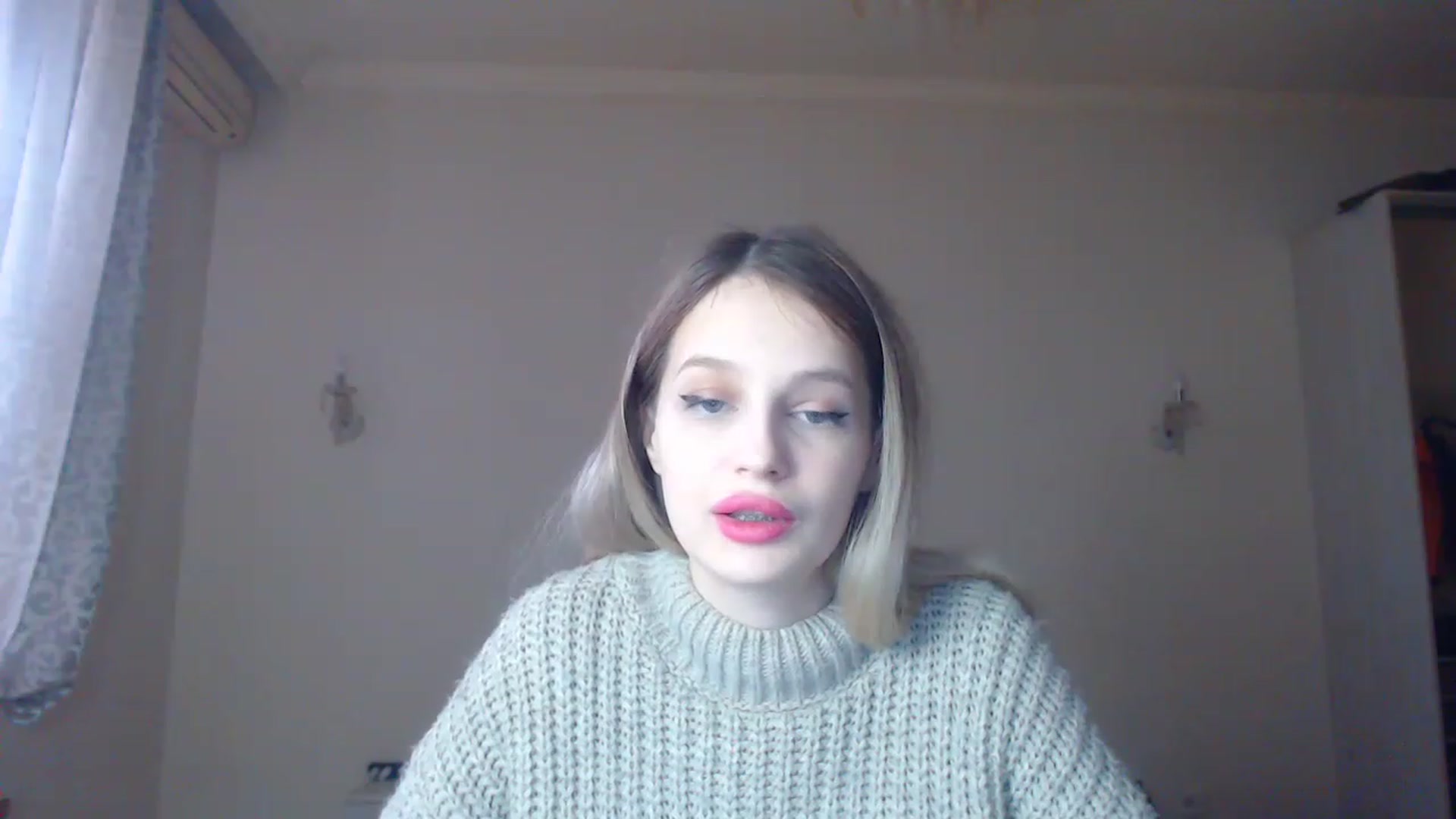 Gallery image thumbnail from Lola_vi's myfreecams stream on, 01/16/2023, 12:33 image 4 of 20