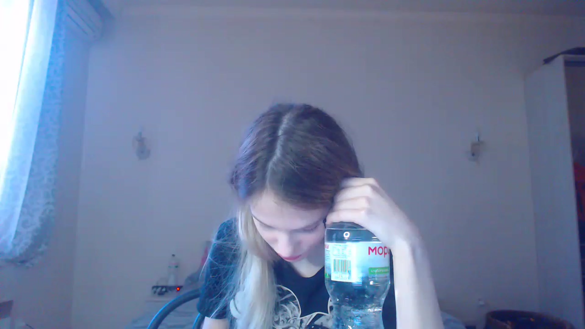 Gallery image thumbnail from Lola_vi's myfreecams stream on, 01/21/2023, 12:30 image 16 of 20