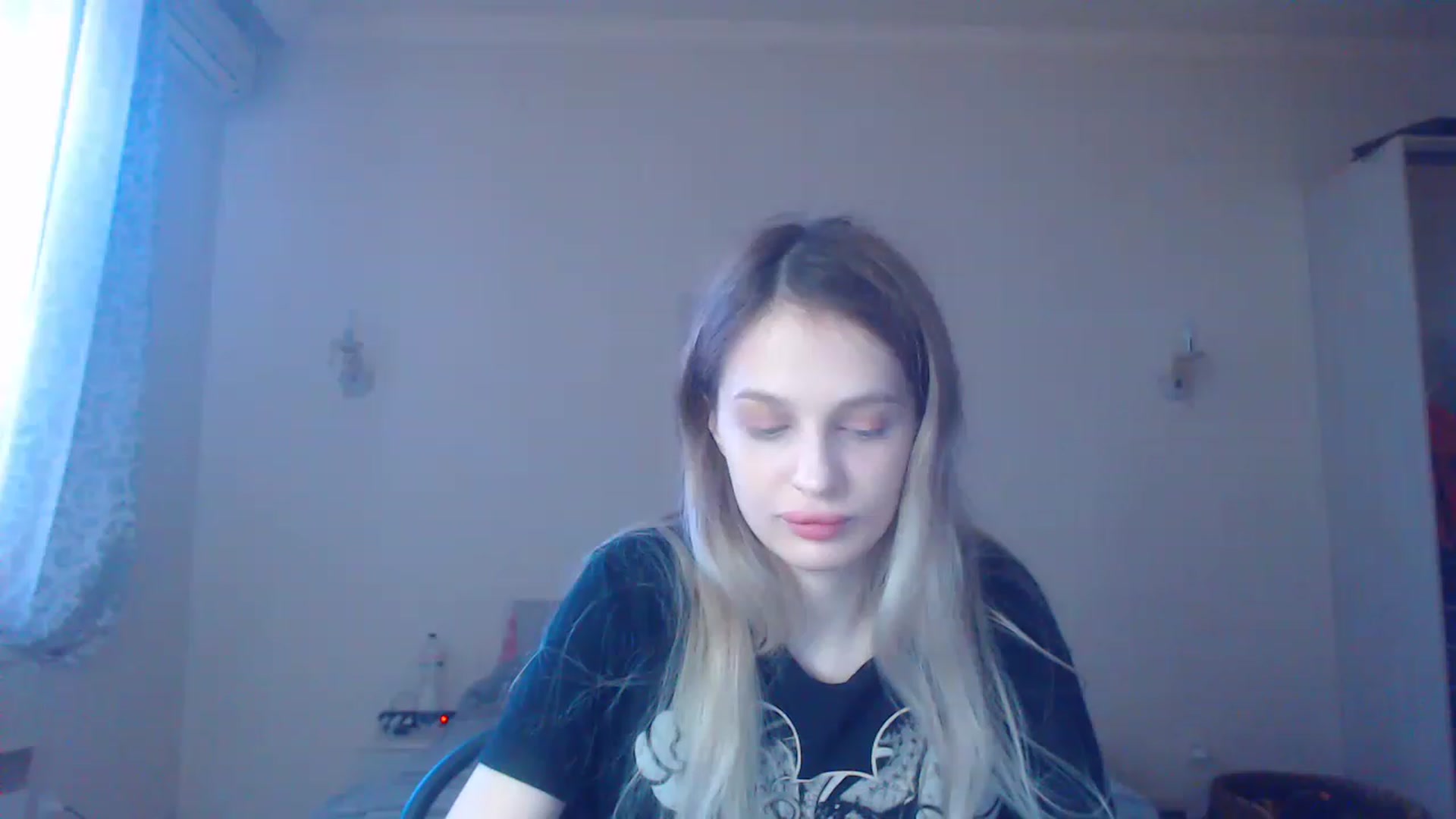 Gallery image thumbnail from Lola_vi's myfreecams stream on, 01/21/2023, 12:30 image 20 of 20