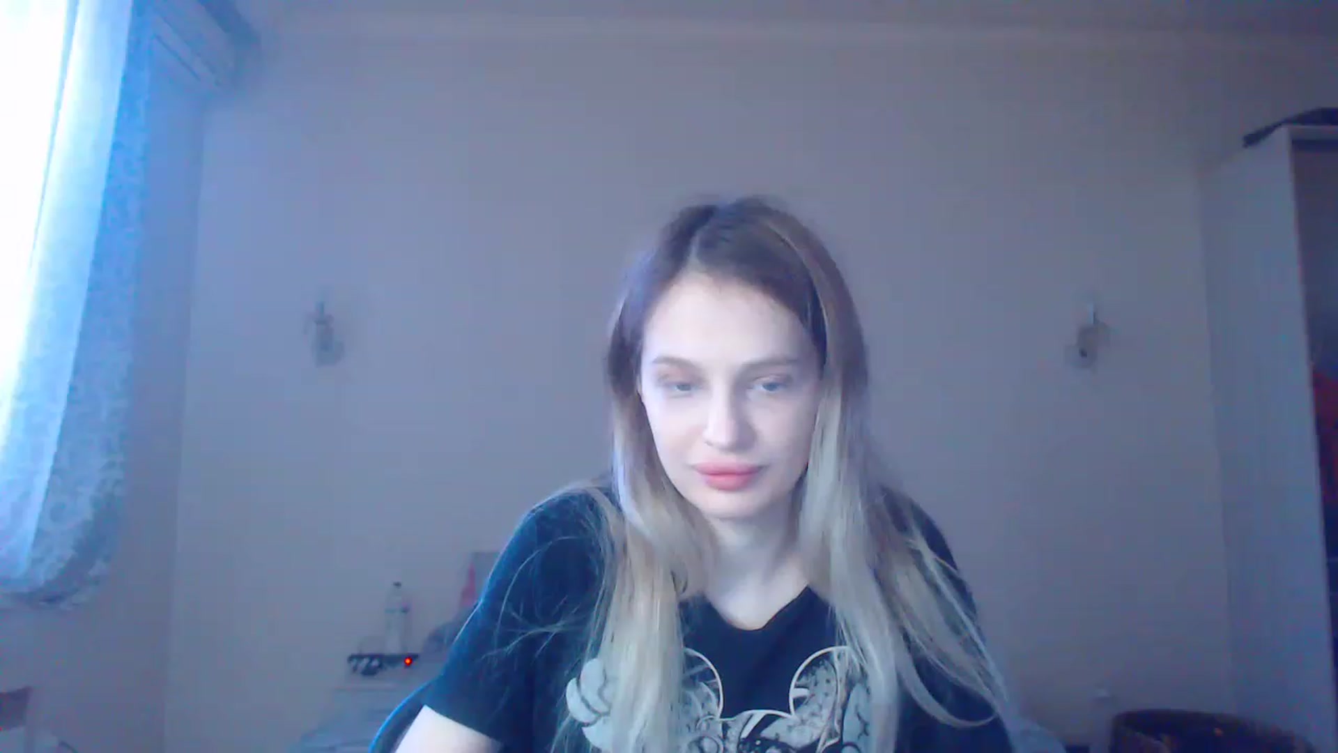 Gallery image thumbnail from Lola_vi's myfreecams stream on, 01/21/2023, 12:30 image 19 of 20