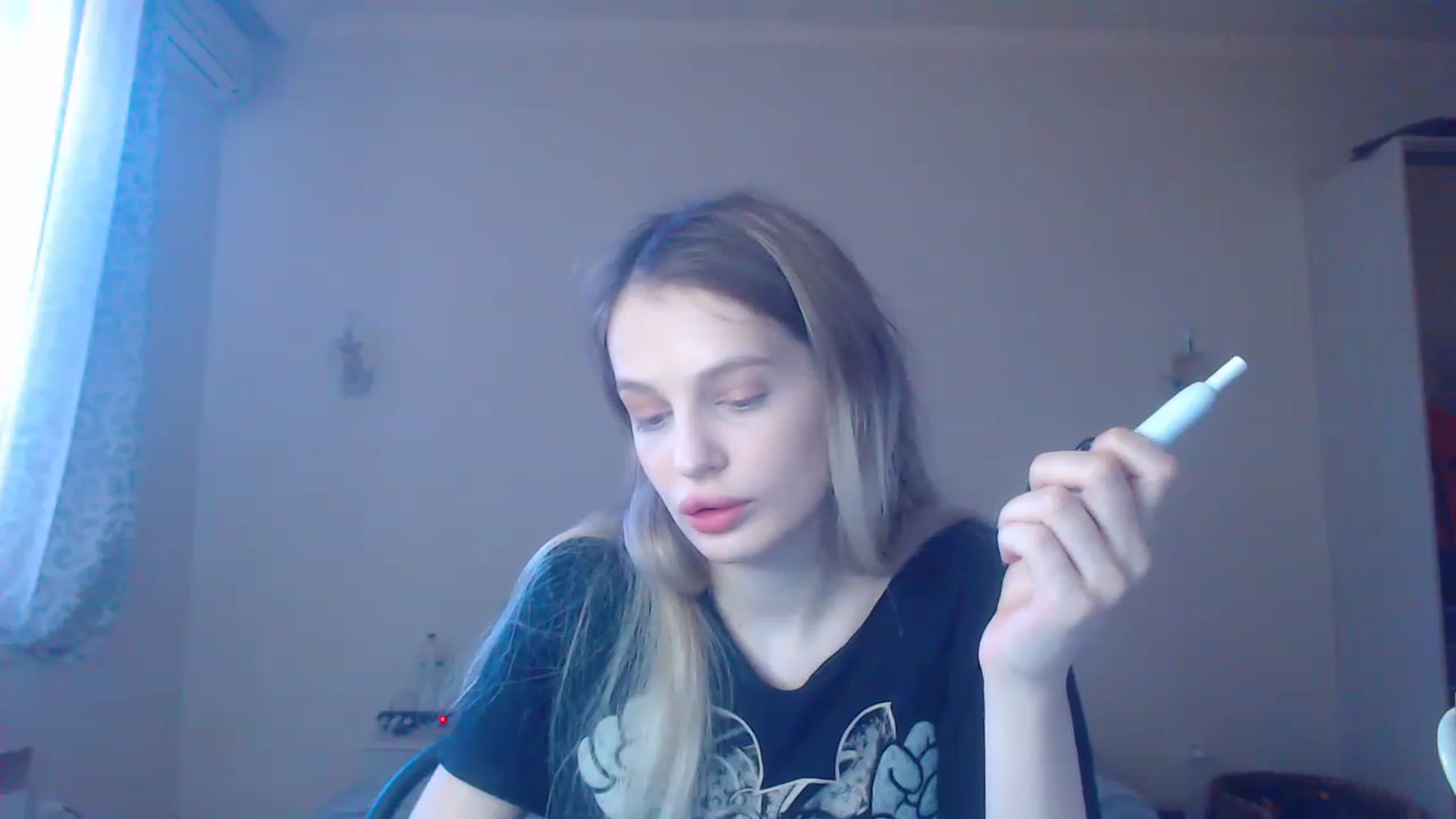 Gallery image thumbnail from Lola_vi's myfreecams stream on, 01/21/2023, 12:30 image 11 of 20