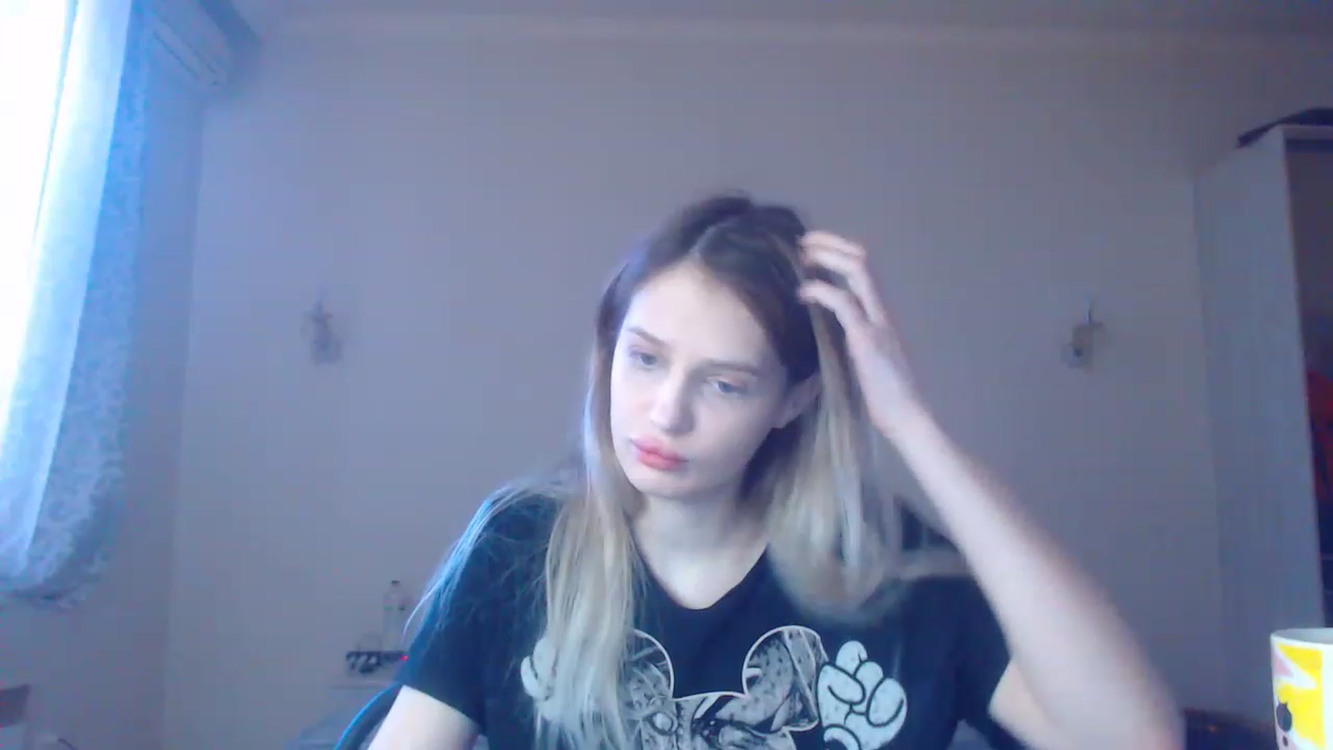 Gallery image thumbnail from Lola_vi's myfreecams stream on, 01/21/2023, 12:30 image 13 of 20