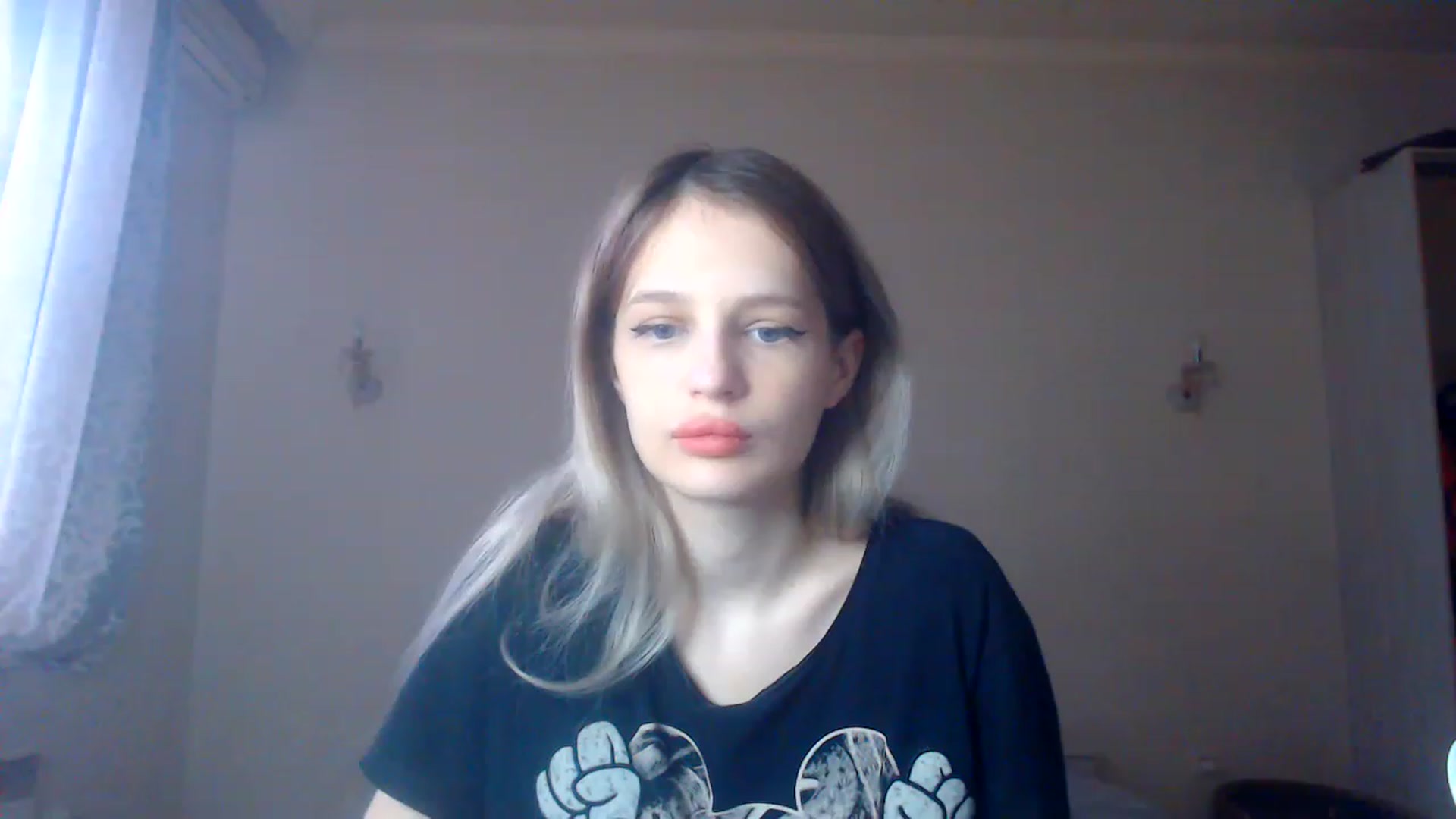 Gallery image thumbnail from Lola_vi's myfreecams stream on, 01/22/2023, 11:39 image 6 of 20