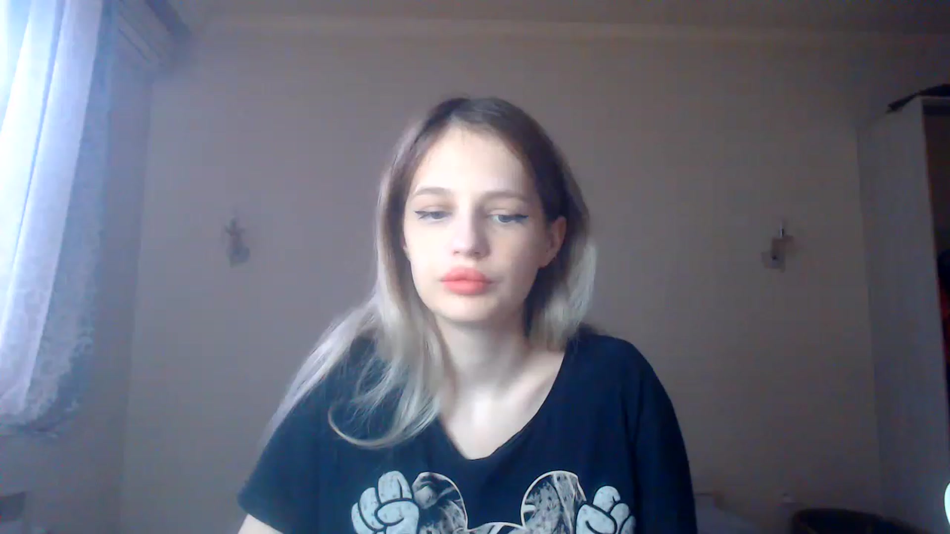 Gallery image thumbnail from Lola_vi's myfreecams stream on, 01/22/2023, 11:39 image 5 of 20