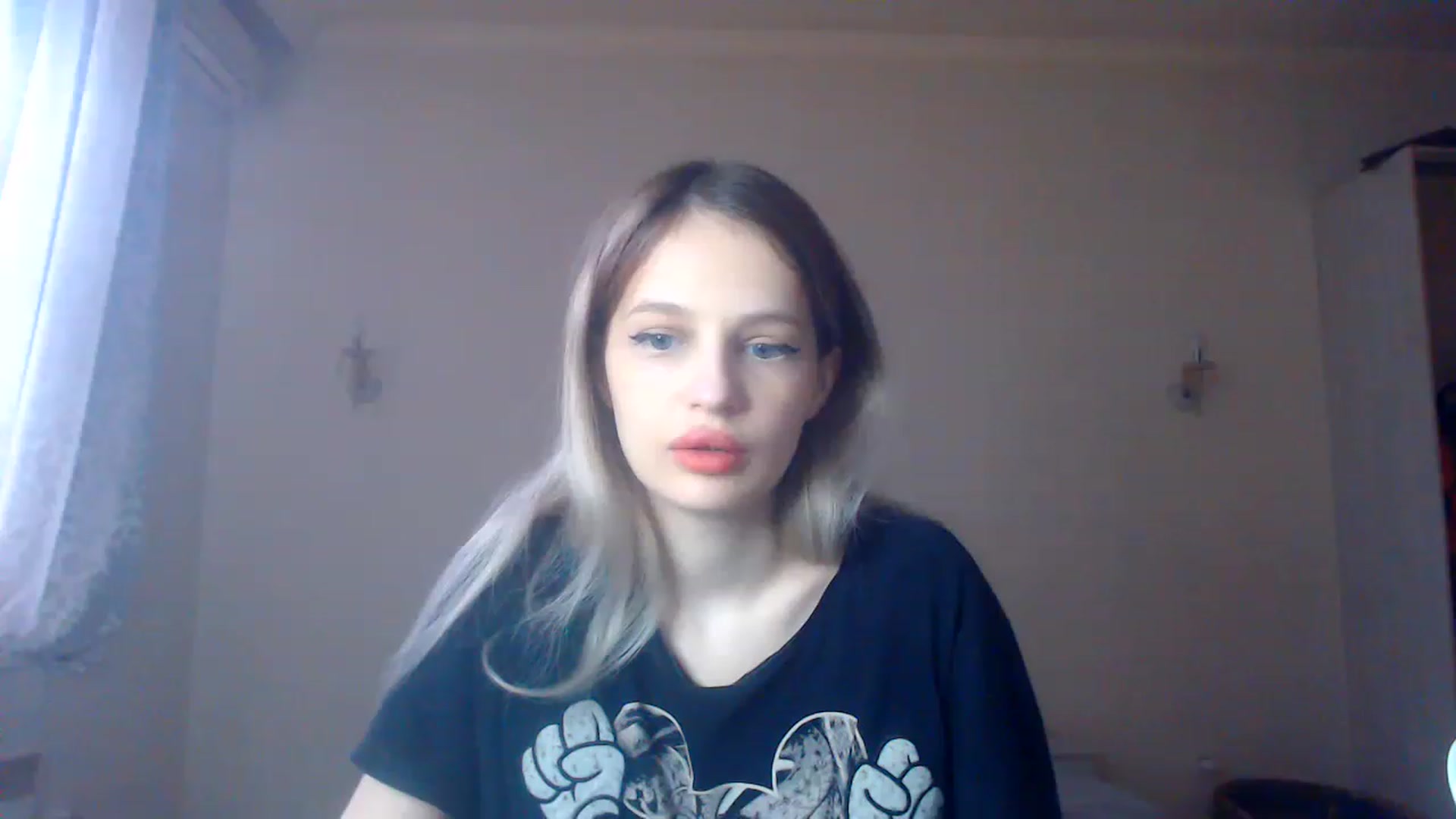 Gallery image thumbnail from Lola_vi's myfreecams stream on, 01/22/2023, 11:39 image 14 of 20