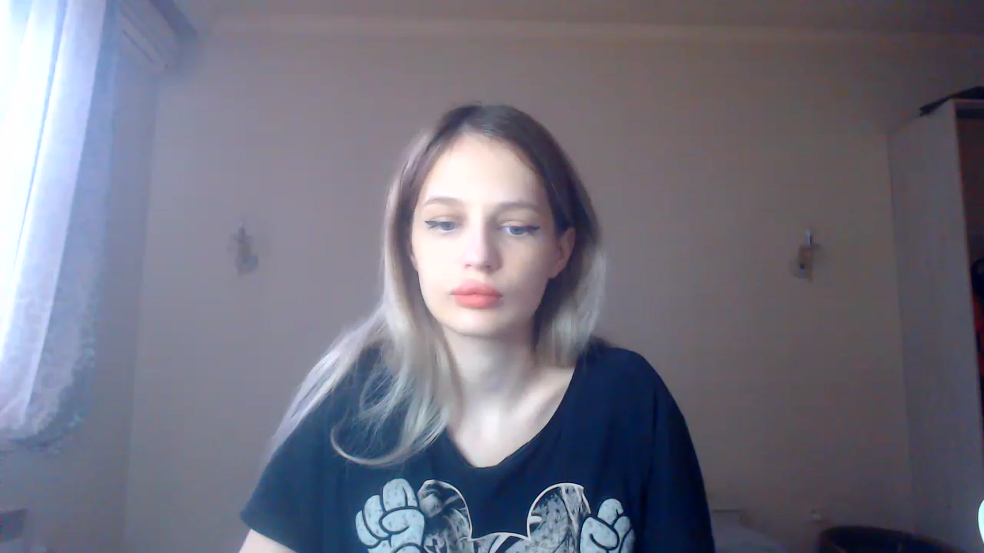 Gallery image thumbnail from Lola_vi's myfreecams stream on, 01/22/2023, 11:39 image 10 of 20