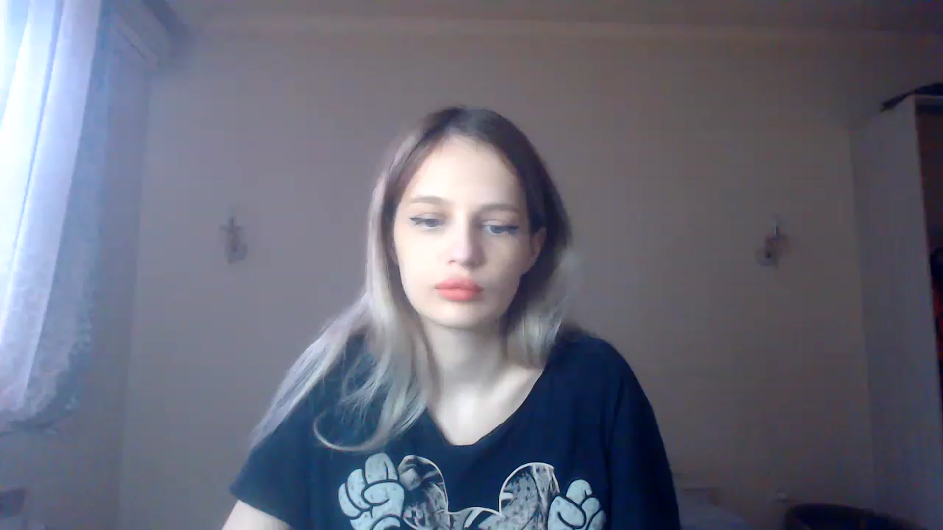 Gallery image thumbnail from Lola_vi's myfreecams stream on, 01/22/2023, 11:39 image 17 of 20