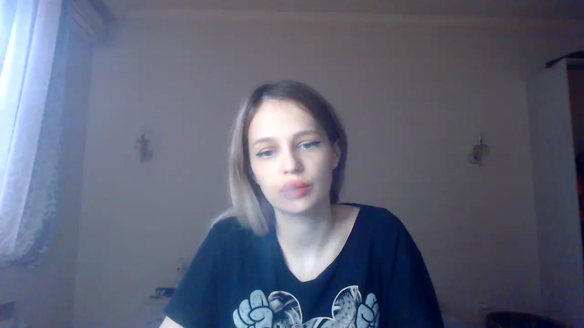 Gallery image thumbnail from Lola_vi's myfreecams stream on, 01/22/2023, 12:03 image 17 of 20