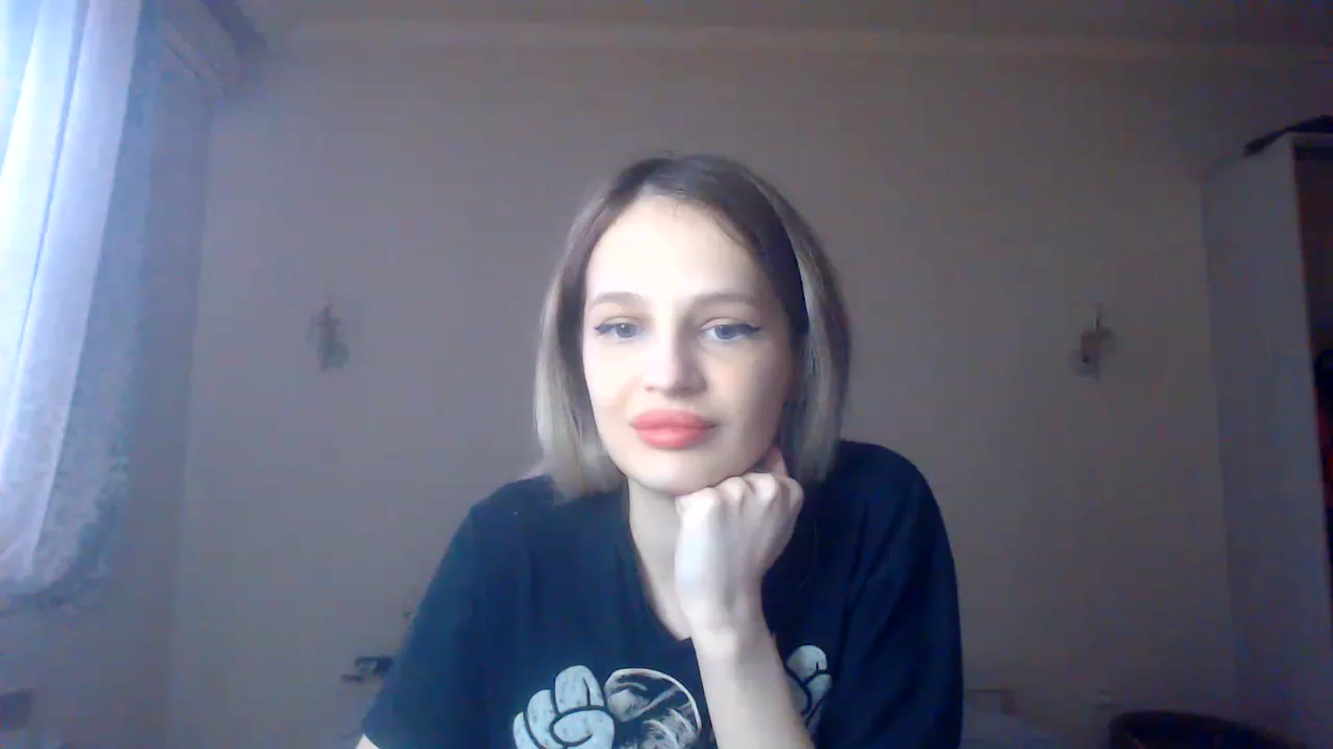 Gallery image thumbnail from Lola_vi's myfreecams stream on, 01/22/2023, 12:03 image 3 of 20