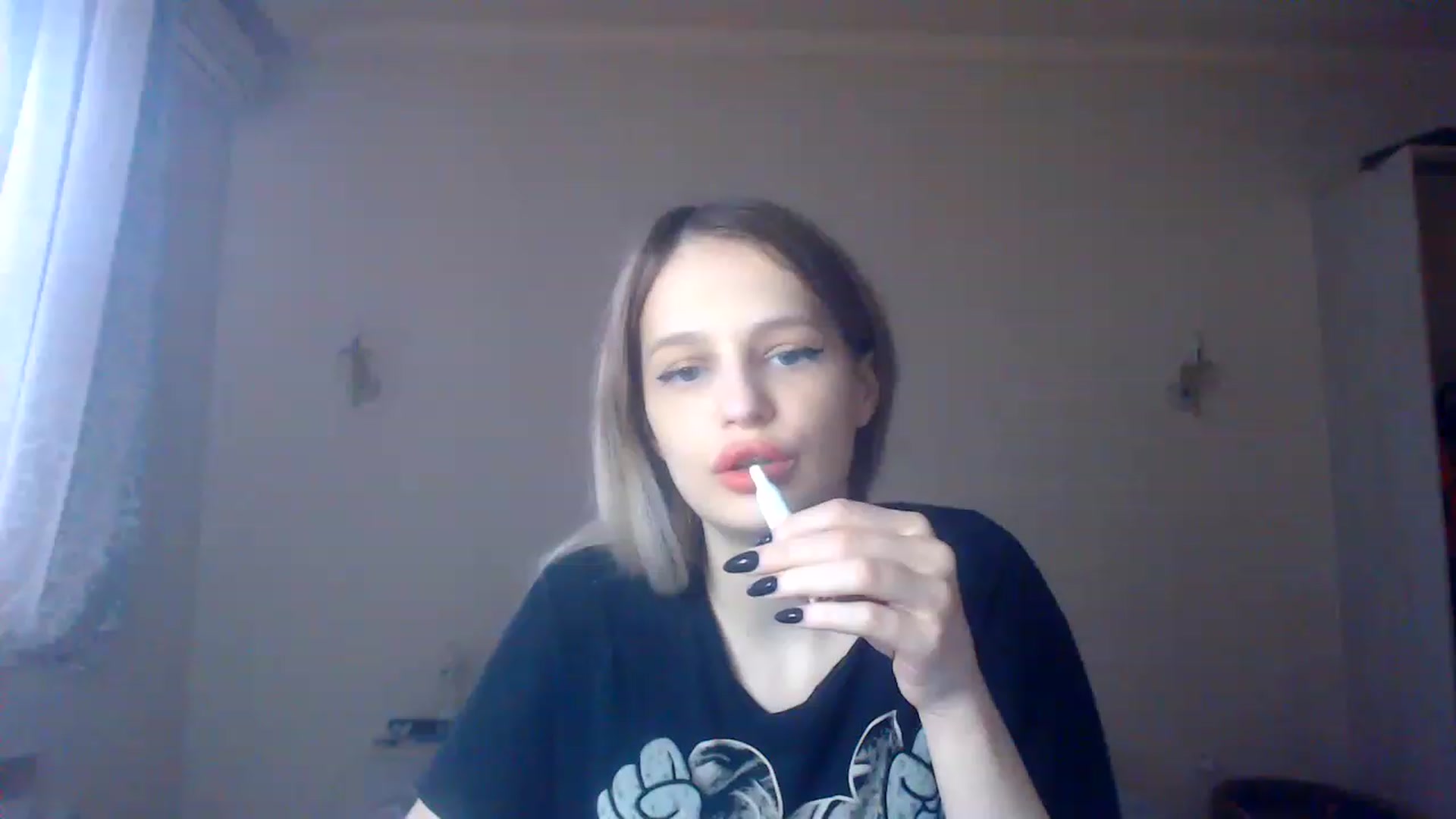 Gallery image thumbnail from Lola_vi's myfreecams stream on, 01/22/2023, 12:03 image 16 of 20