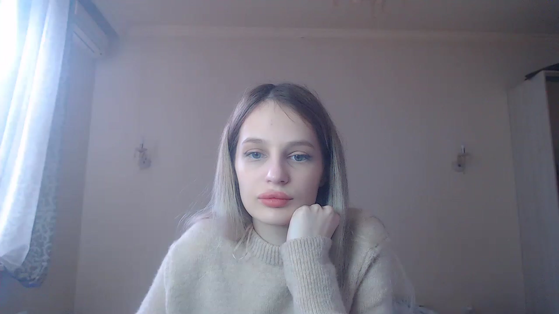 Gallery image thumbnail from Lola_vi's myfreecams stream on, 02/03/2023, 10:58 image 17 of 20