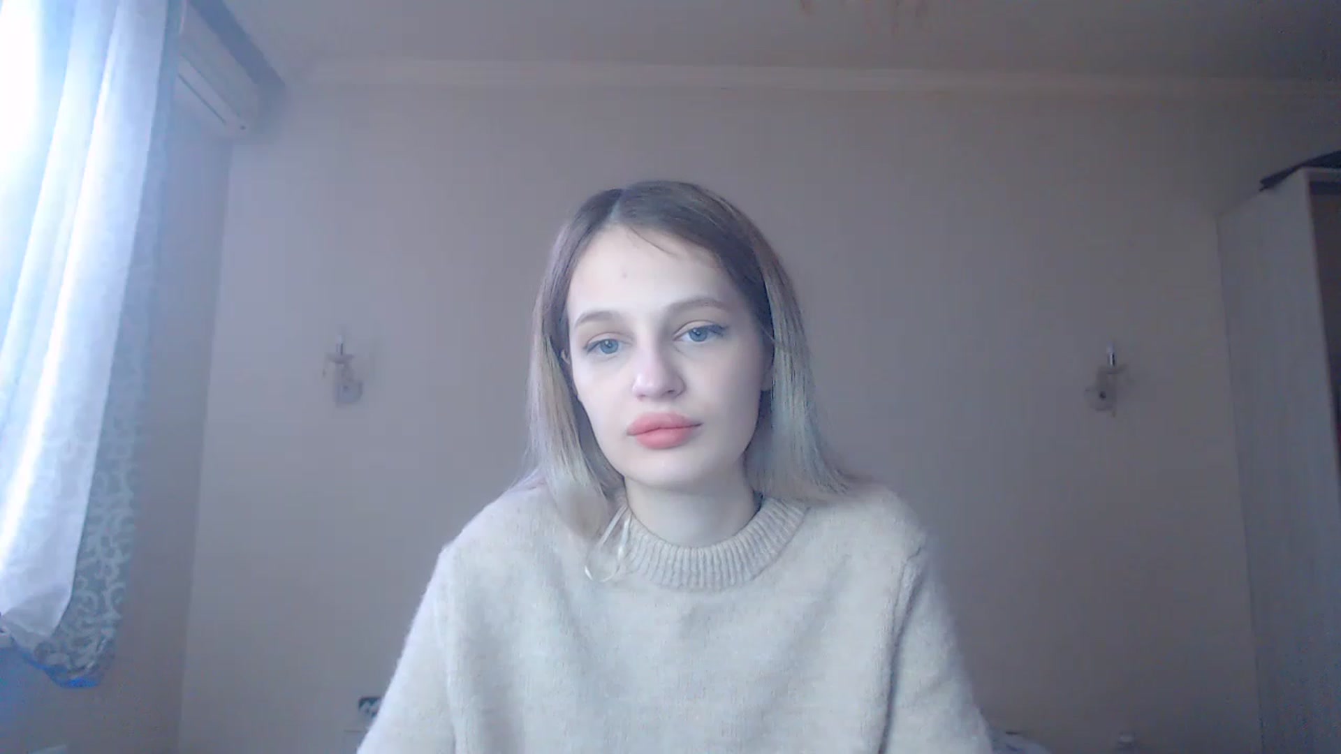 Gallery image thumbnail from Lola_vi's myfreecams stream on, 02/03/2023, 10:58 image 1 of 20