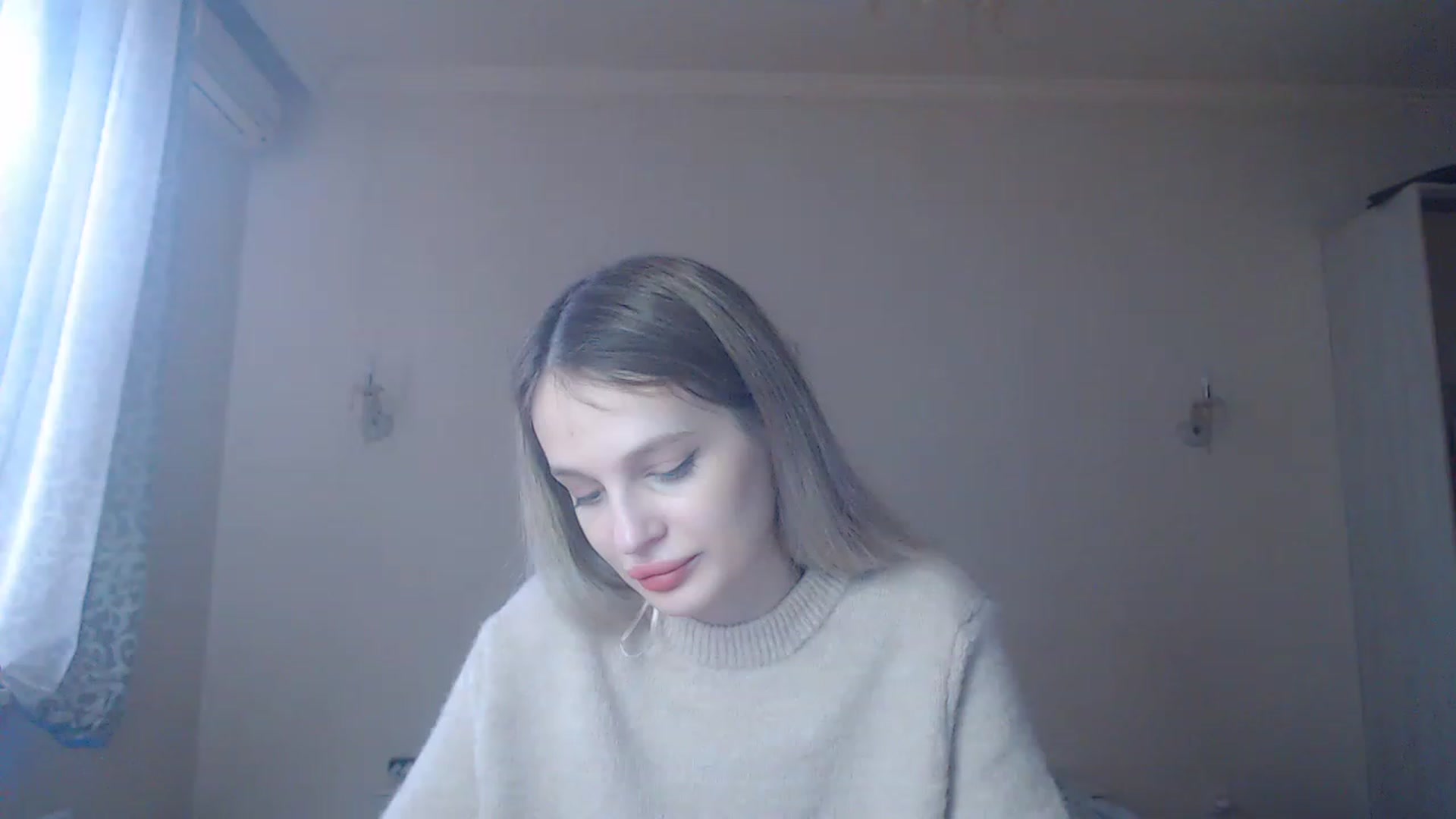 Gallery image thumbnail from Lola_vi's myfreecams stream on, 02/03/2023, 10:58 image 6 of 20