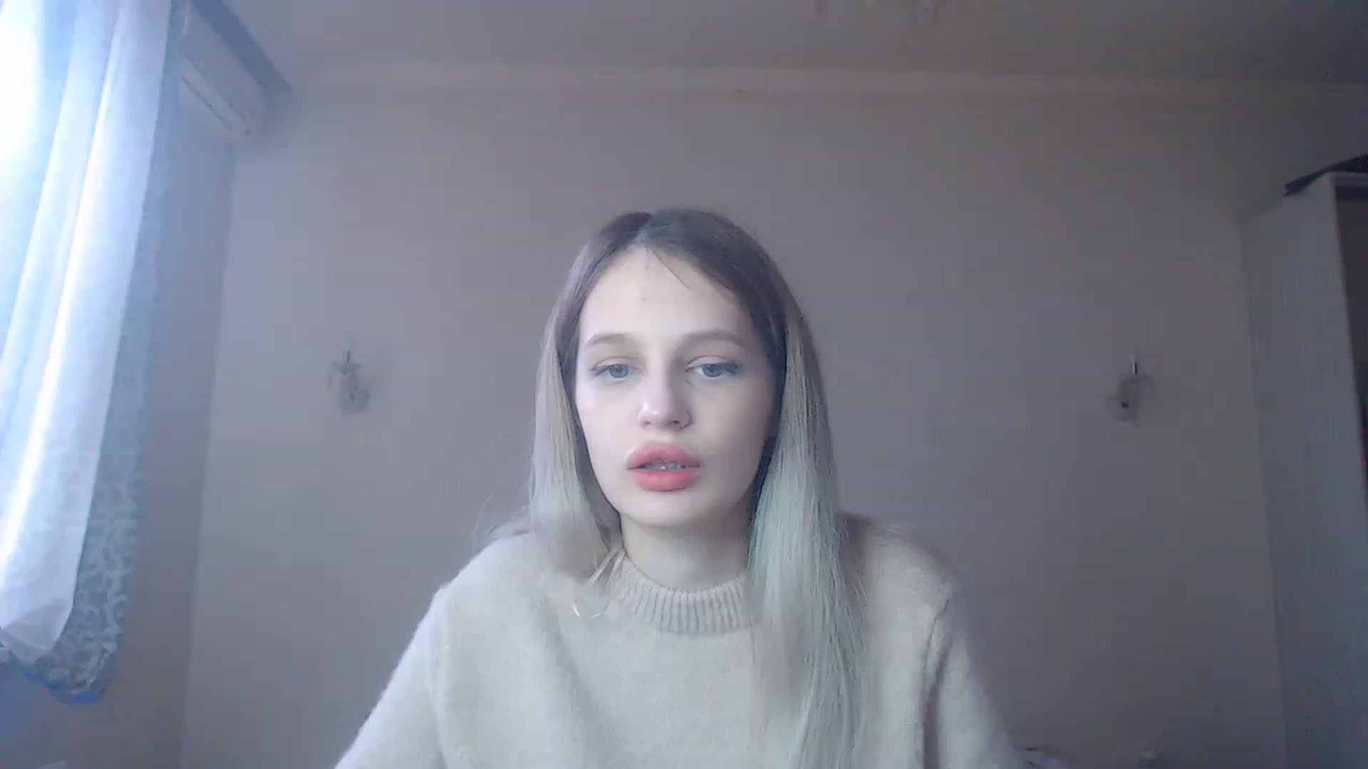 Gallery image thumbnail from Lola_vi's myfreecams stream on, 02/03/2023, 10:58 image 9 of 20