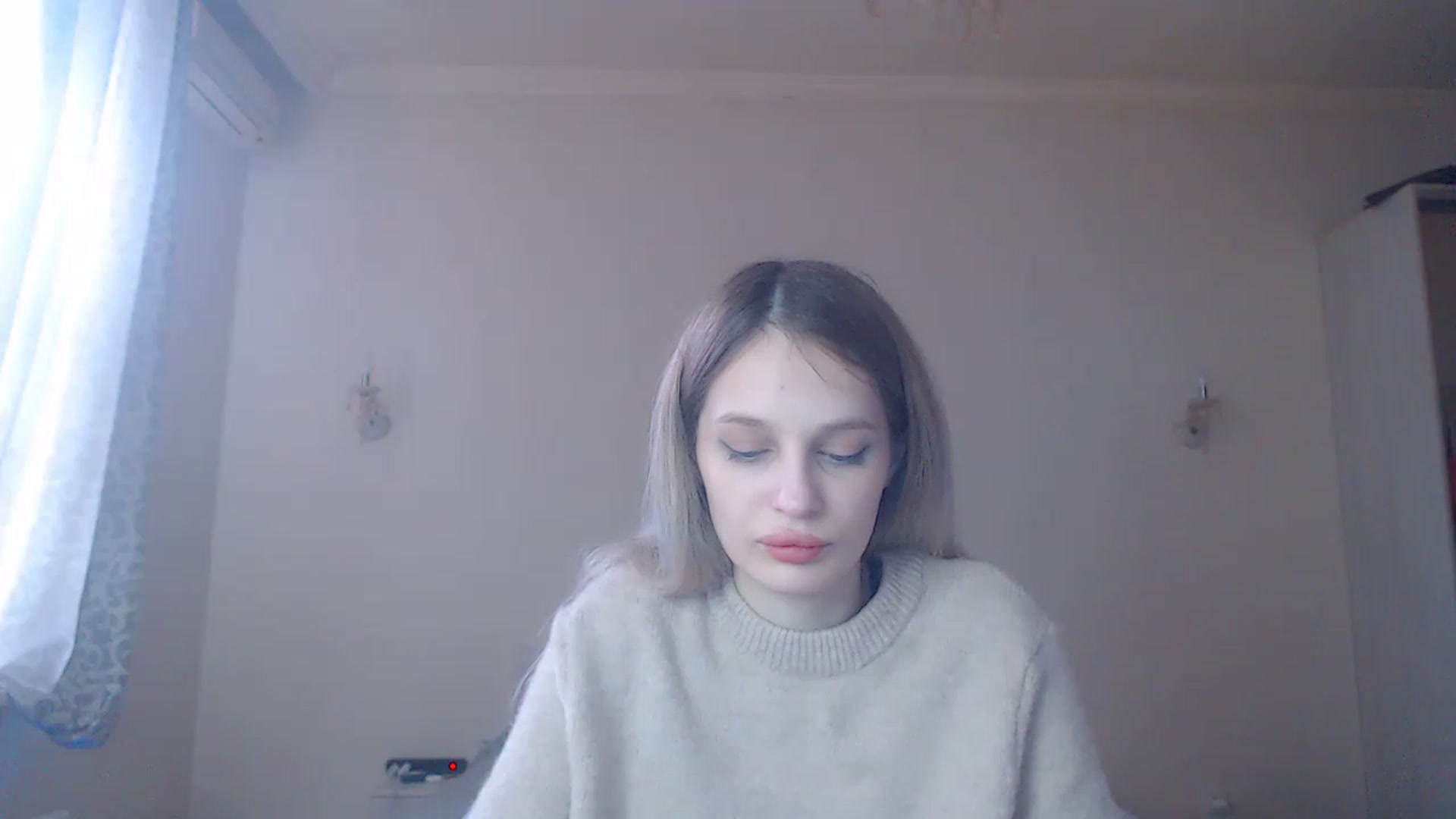 Gallery image thumbnail from Lola_vi's myfreecams stream on, 02/03/2023, 11:39 image 7 of 20
