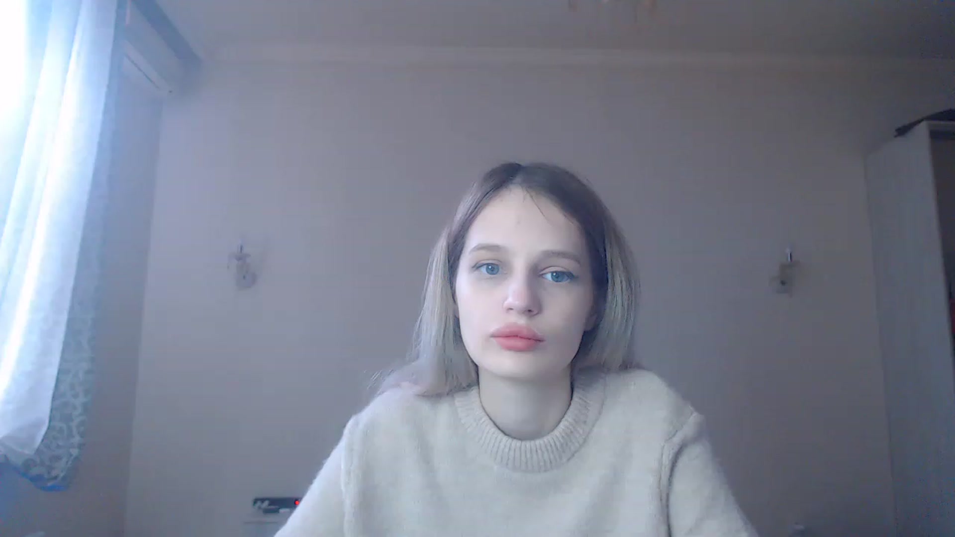 Gallery image thumbnail from Lola_vi's myfreecams stream on, 02/03/2023, 11:39 image 5 of 20