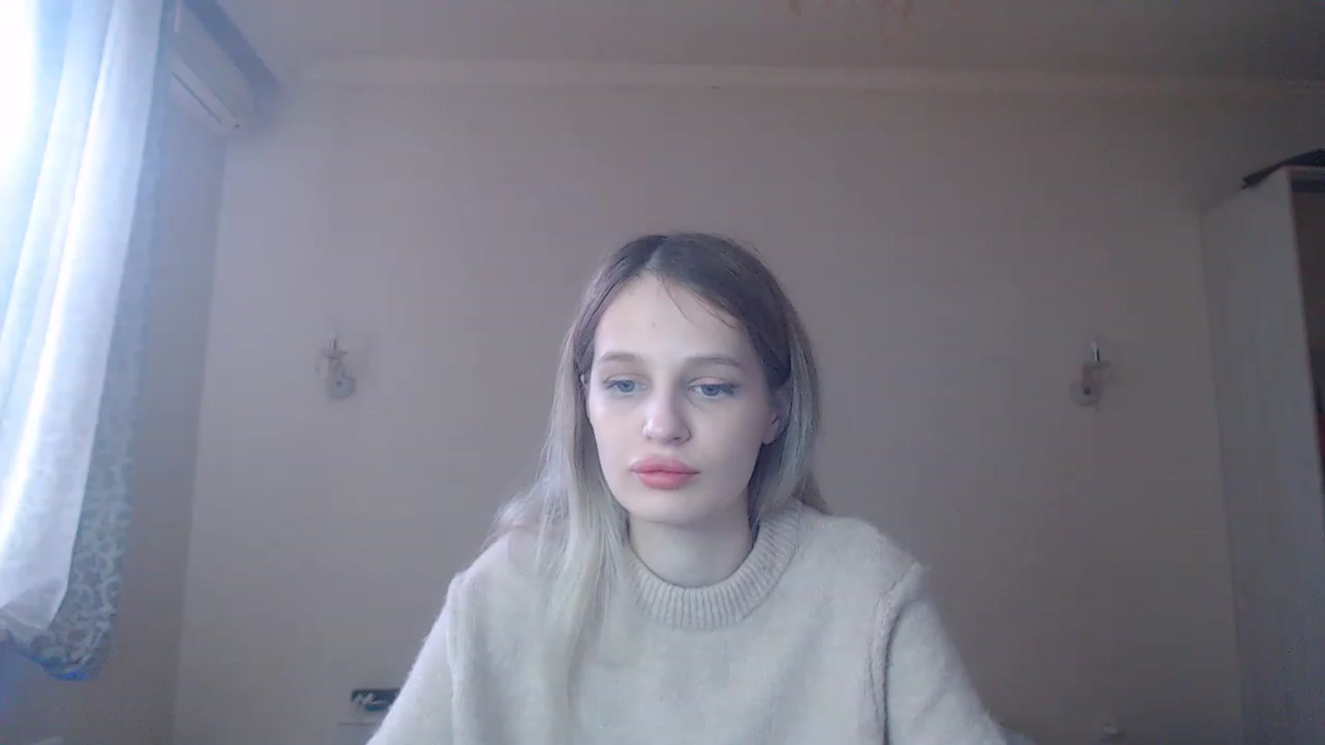 Gallery image thumbnail from Lola_vi's myfreecams stream on, 02/03/2023, 11:39 image 17 of 20