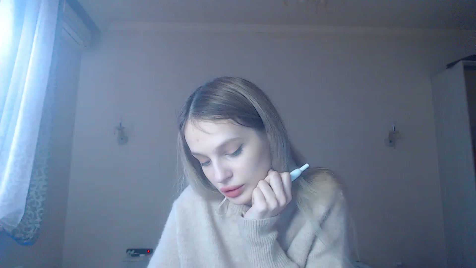 Gallery image thumbnail from Lola_vi's myfreecams stream on, 02/03/2023, 11:39 image 1 of 20