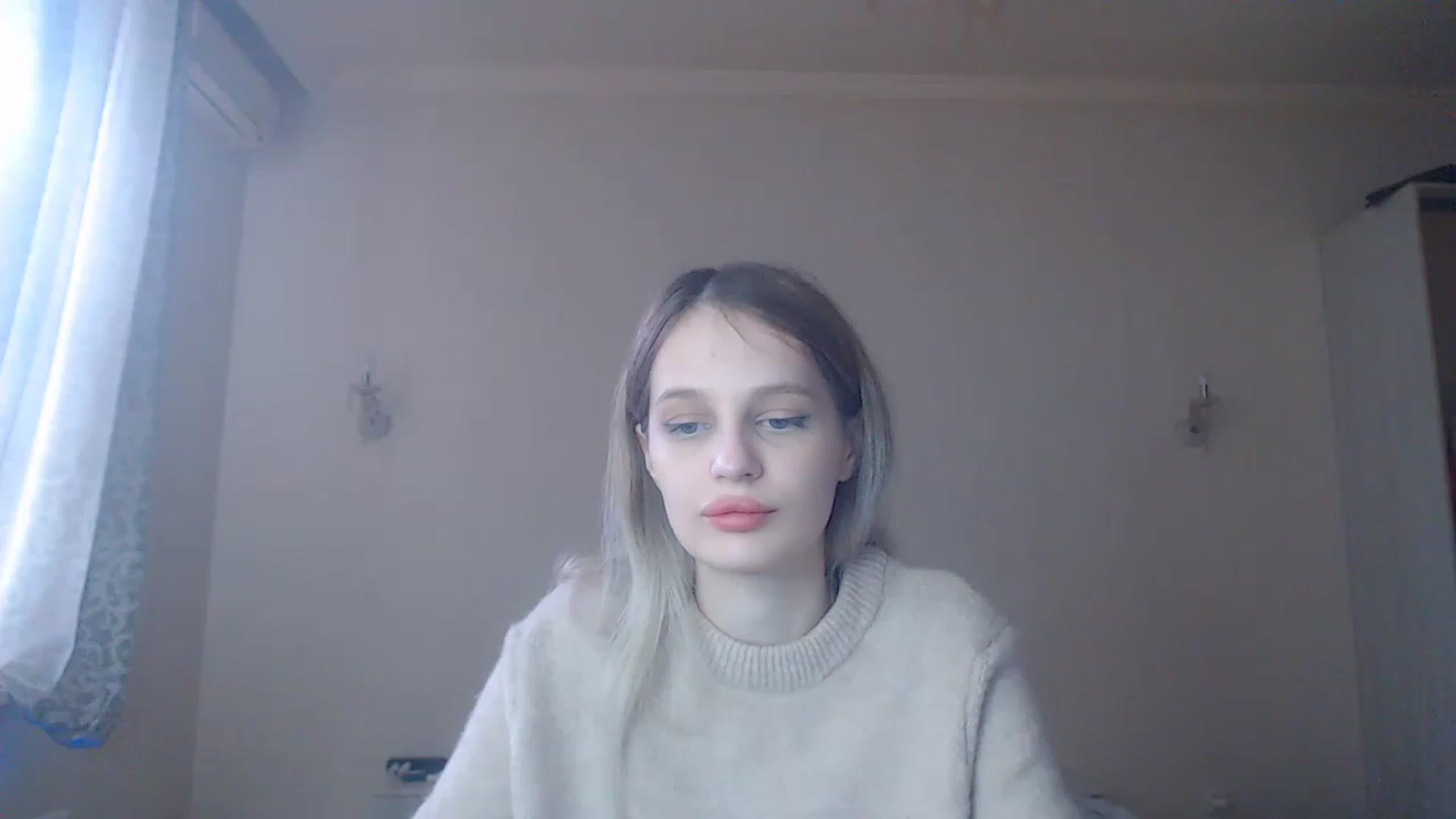 Gallery image thumbnail from Lola_vi's myfreecams stream on, 02/03/2023, 11:39 image 14 of 20