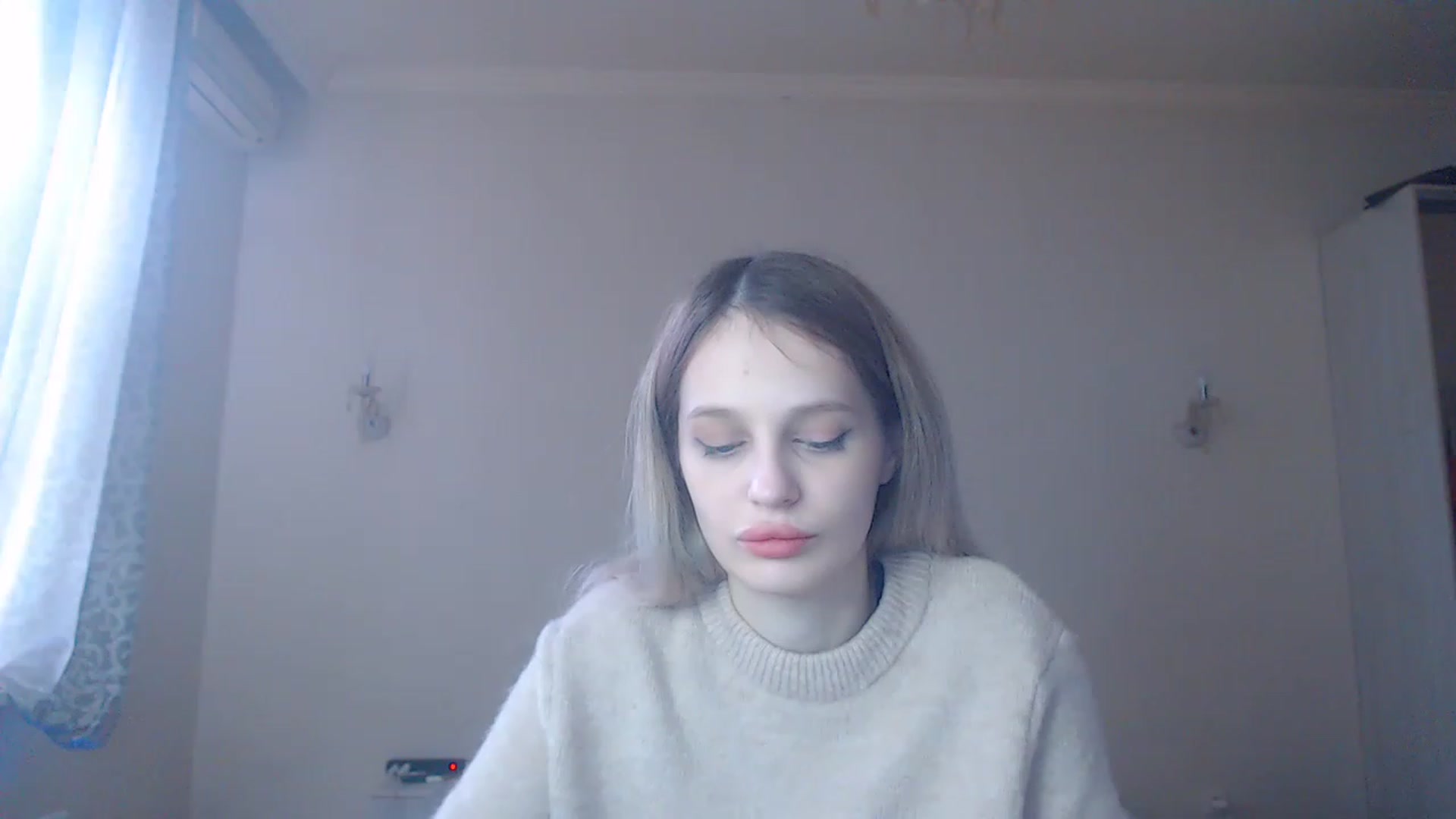 Gallery image thumbnail from Lola_vi's myfreecams stream on, 02/03/2023, 11:39 image 4 of 20