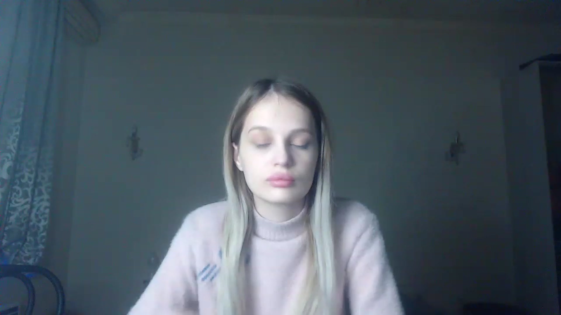 Gallery image thumbnail from Lola_vi's myfreecams stream on, 02/04/2023, 15:57 image 10 of 20