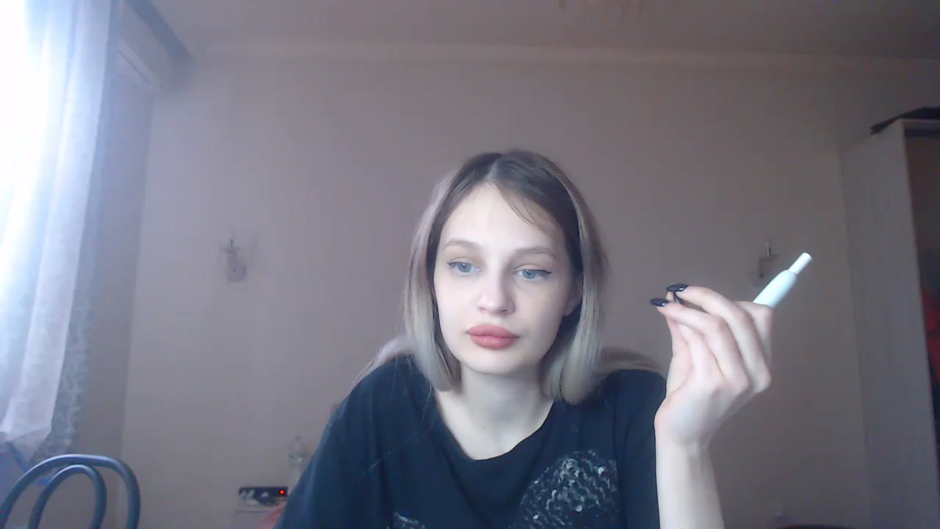 Gallery image thumbnail from Lola_vi's myfreecams stream on, 02/06/2023, 11:54 image 19 of 20