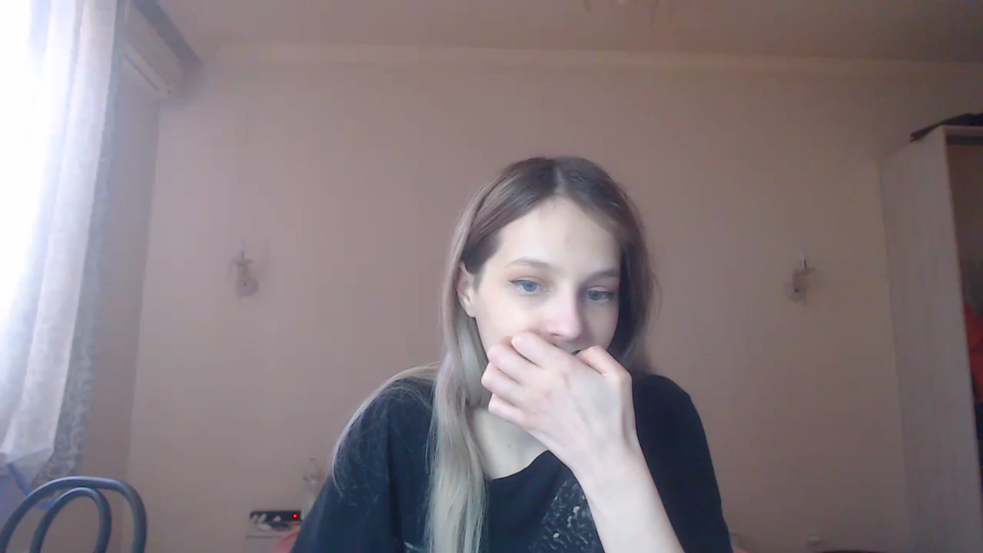 Gallery image thumbnail from Lola_vi's myfreecams stream on, 02/06/2023, 11:54 image 7 of 20