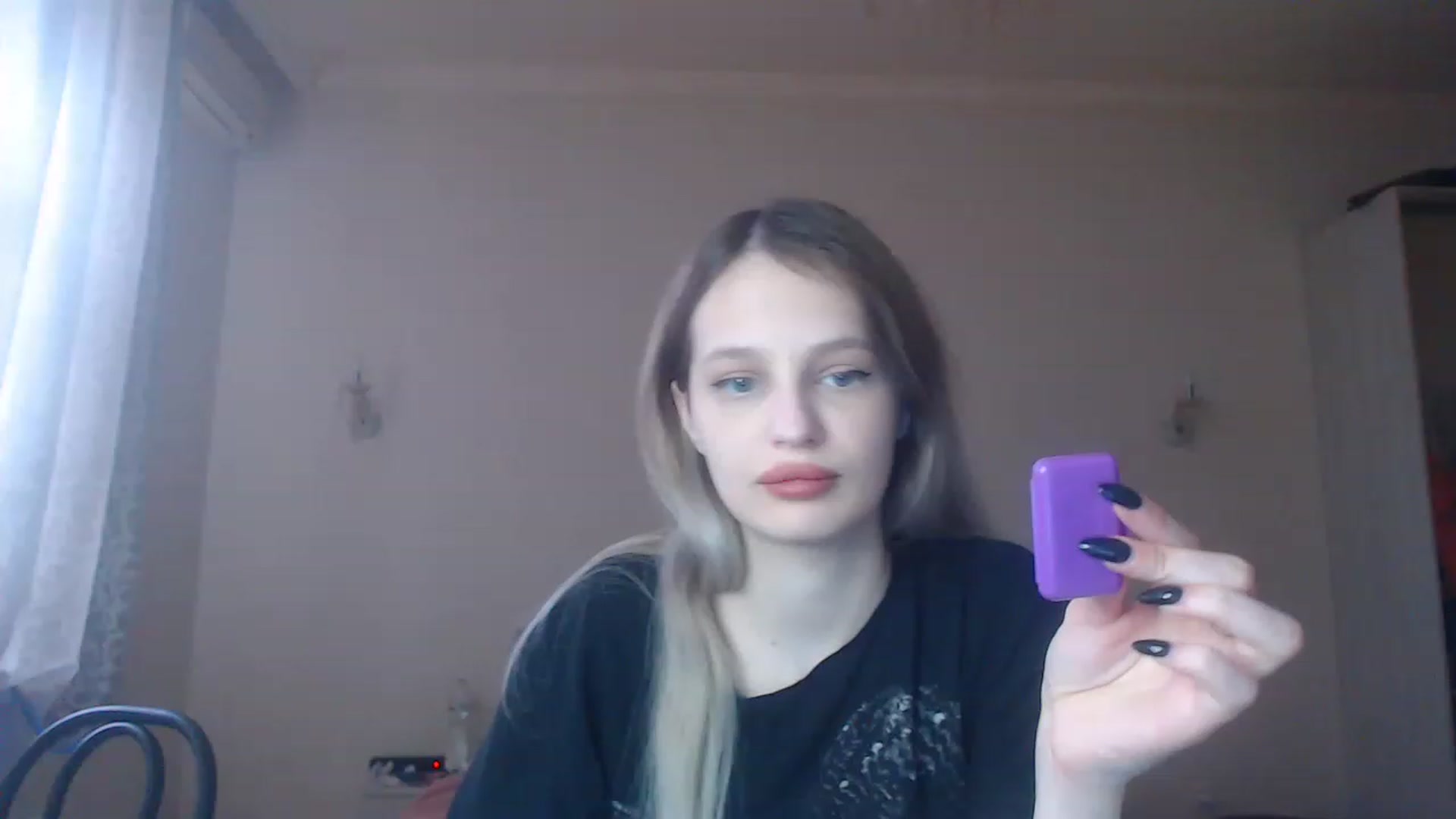 Gallery image thumbnail from Lola_vi's myfreecams stream on, 02/06/2023, 11:54 image 8 of 20