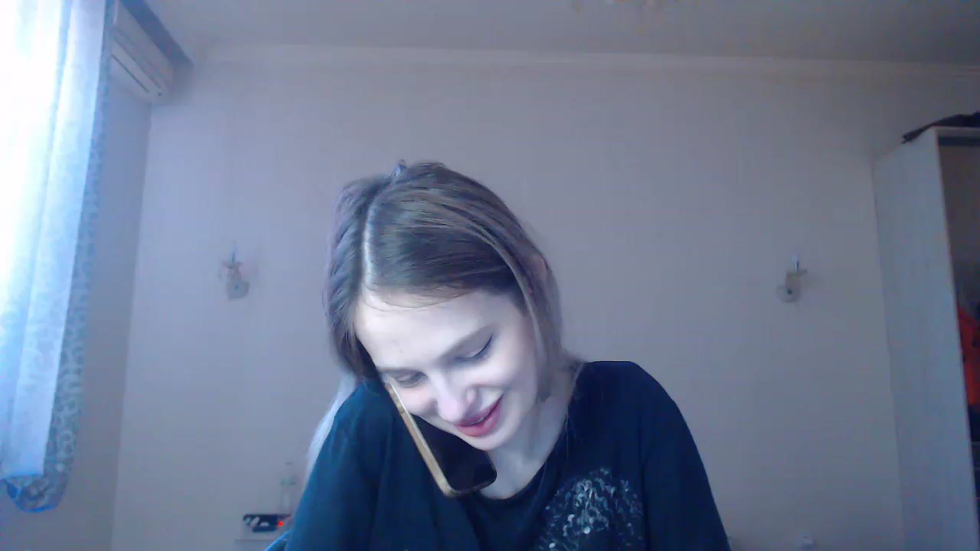Gallery image thumbnail from Lola_vi's myfreecams stream on, 02/10/2023, 12:08 image 16 of 20