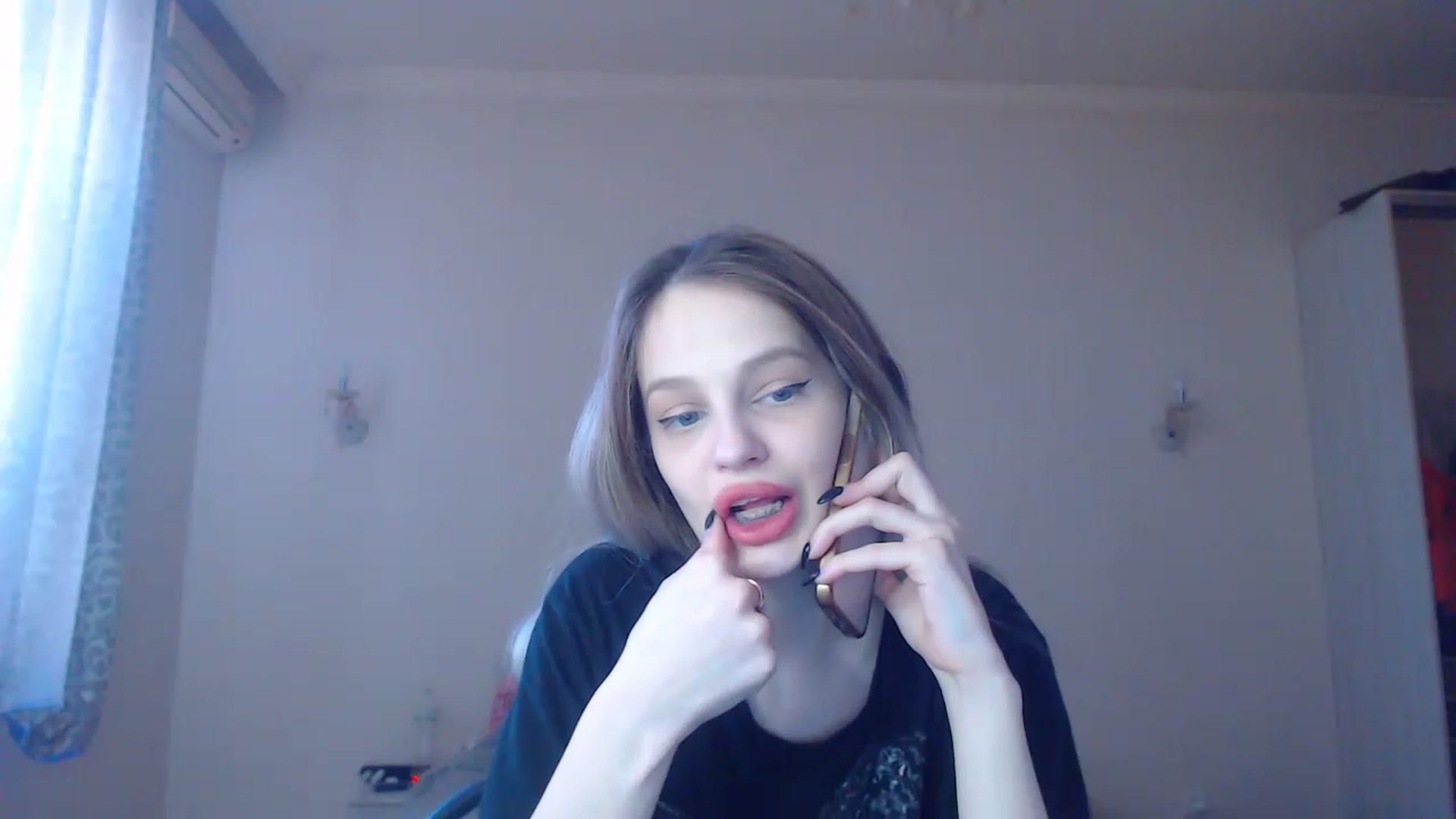 Gallery image thumbnail from Lola_vi's myfreecams stream on, 02/10/2023, 12:08 image 9 of 20