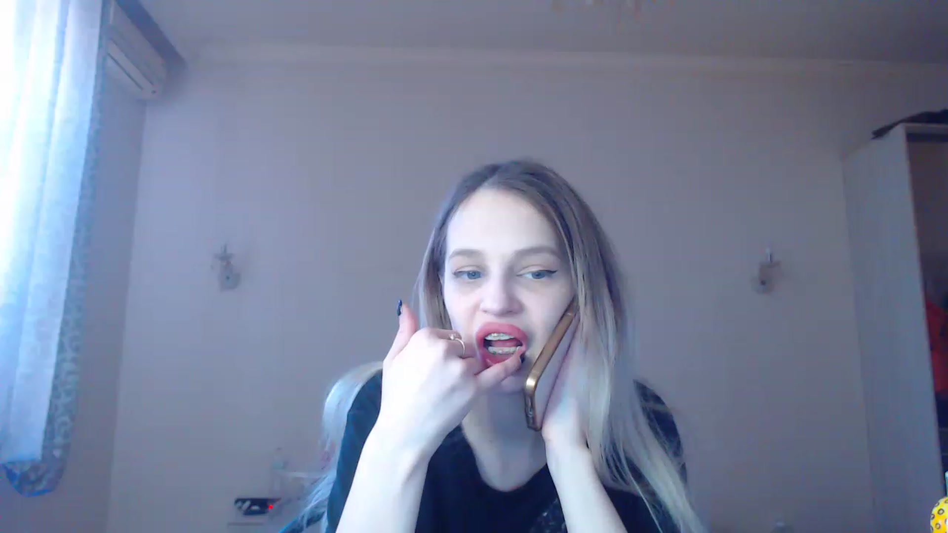 Gallery image thumbnail from Lola_vi's myfreecams stream on, 02/10/2023, 12:08 image 11 of 20