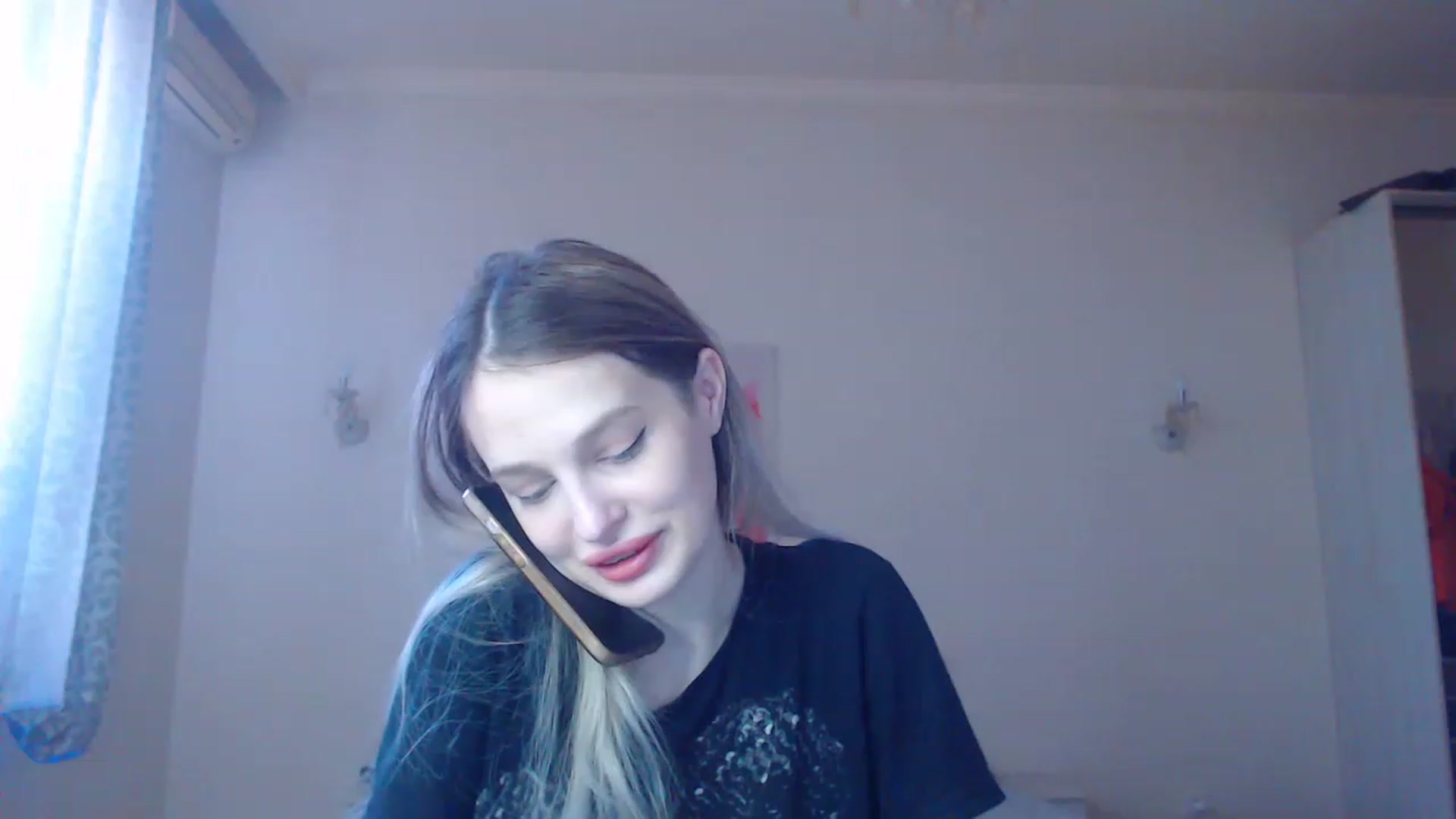 Gallery image thumbnail from Lola_vi's myfreecams stream on, 02/10/2023, 12:08 image 6 of 20