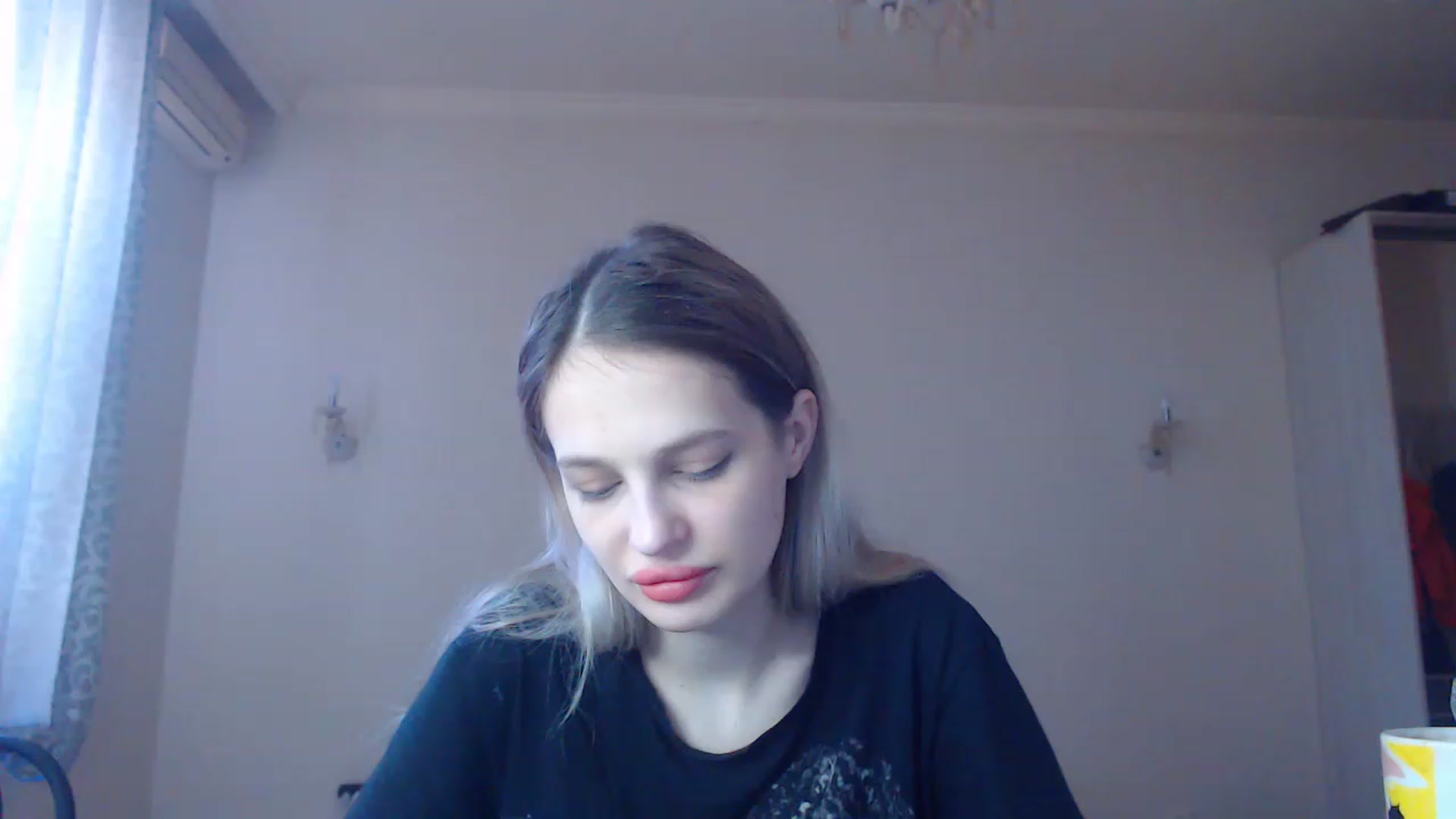 Gallery image thumbnail from Lola_vi's myfreecams stream on, 02/11/2023, 12:48 image 4 of 20