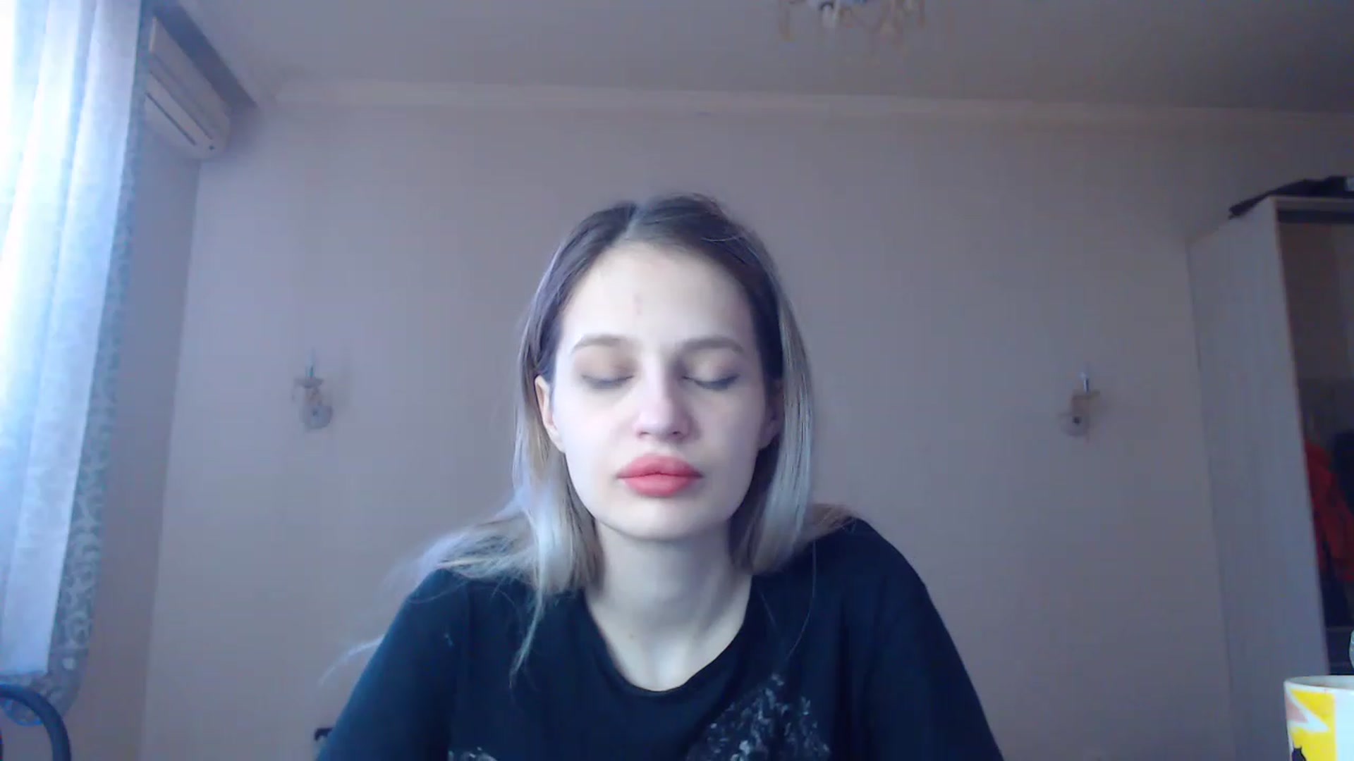 Gallery image thumbnail from Lola_vi's myfreecams stream on, 02/11/2023, 12:48 image 2 of 20