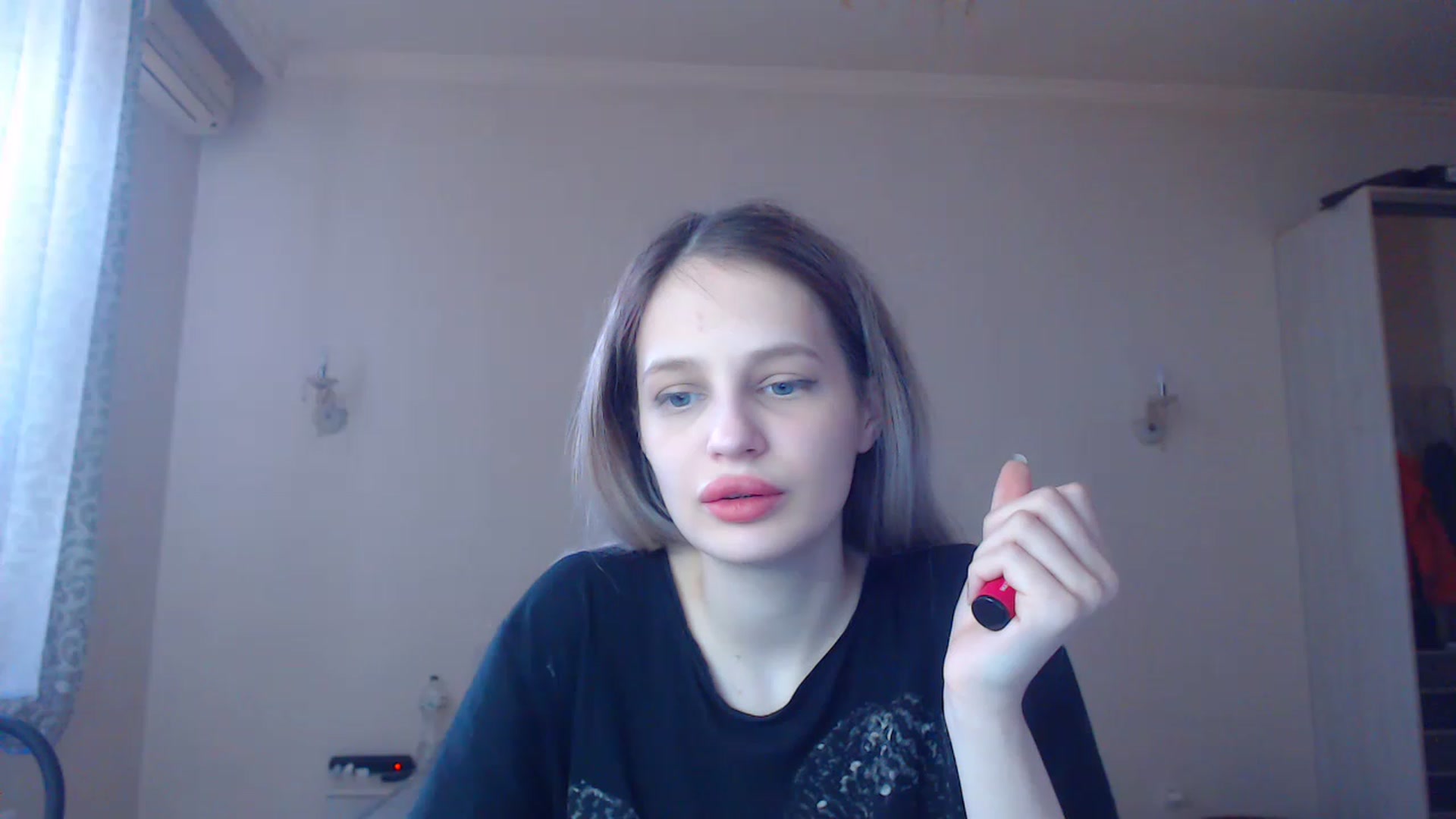 Gallery image thumbnail from Lola_vi's myfreecams stream on, 02/11/2023, 12:48 image 12 of 20
