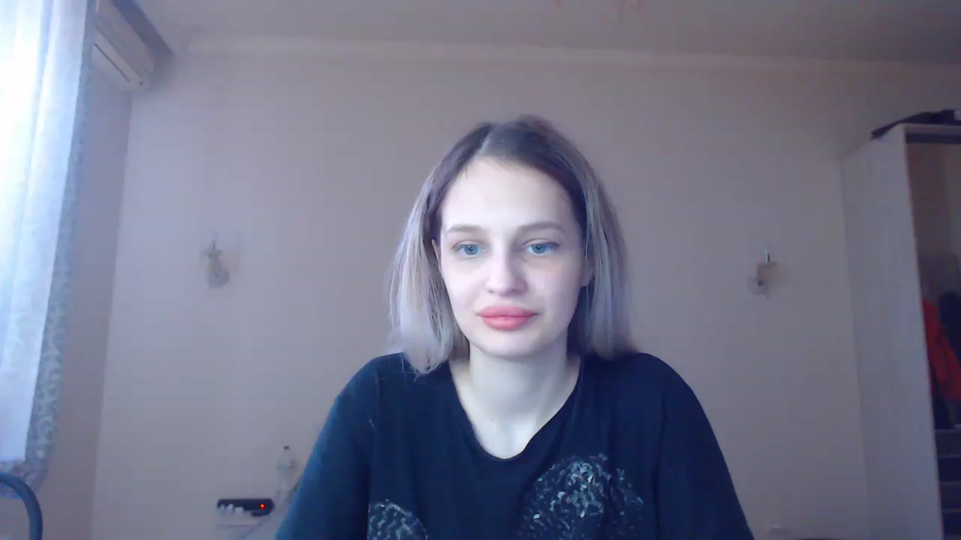 Gallery image thumbnail from Lola_vi's myfreecams stream on, 02/11/2023, 12:48 image 16 of 20