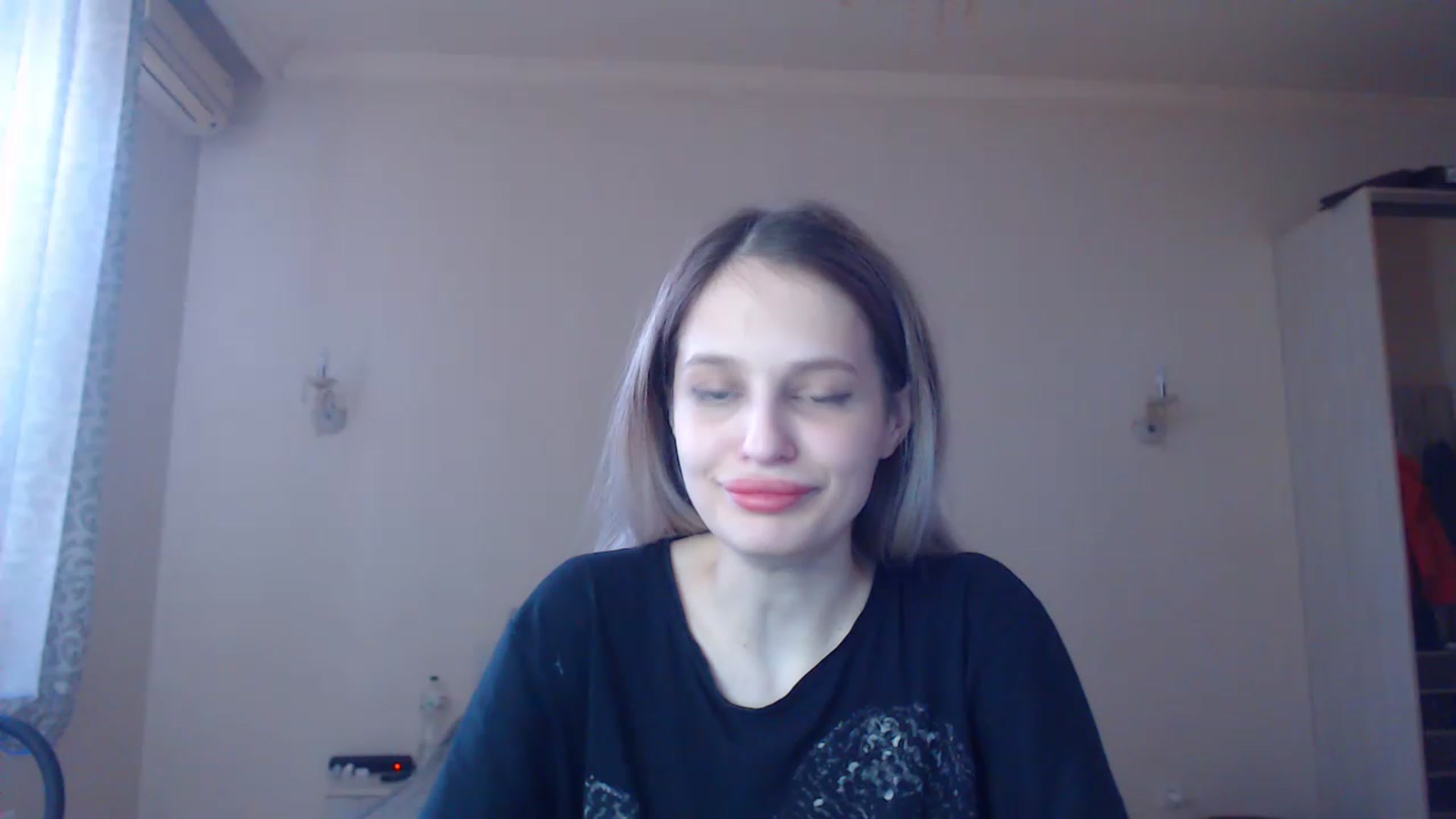 Gallery image thumbnail from Lola_vi's myfreecams stream on, 02/11/2023, 12:48 image 11 of 20