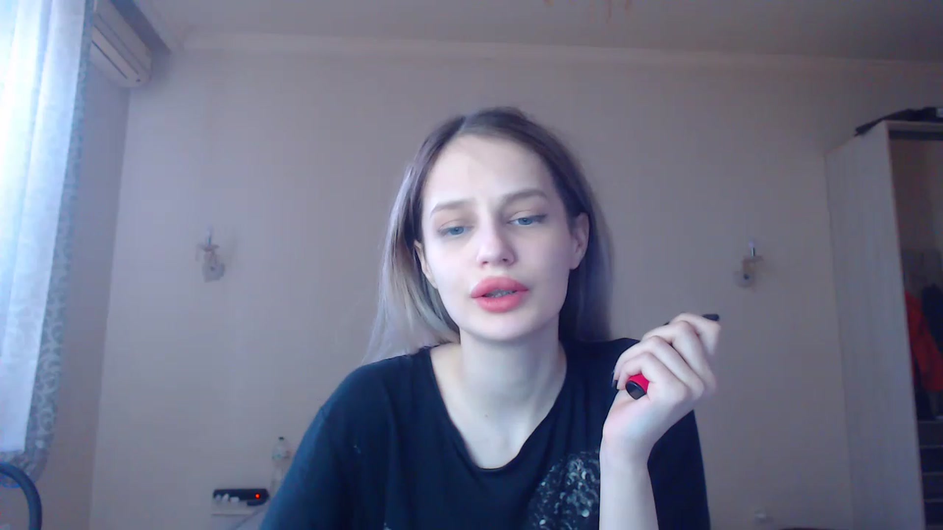 Gallery image thumbnail from Lola_vi's myfreecams stream on, 02/11/2023, 12:48 image 10 of 20