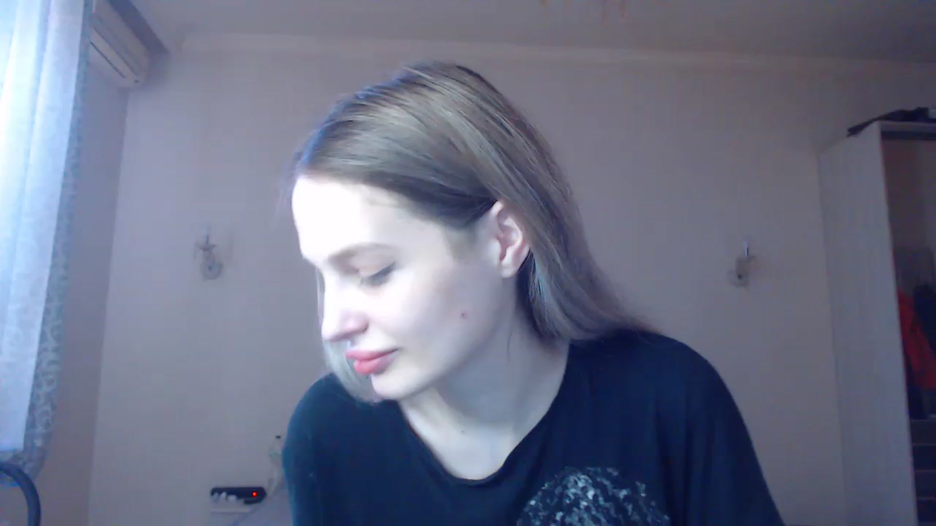Gallery image thumbnail from Lola_vi's myfreecams stream on, 02/11/2023, 12:48 image 18 of 20