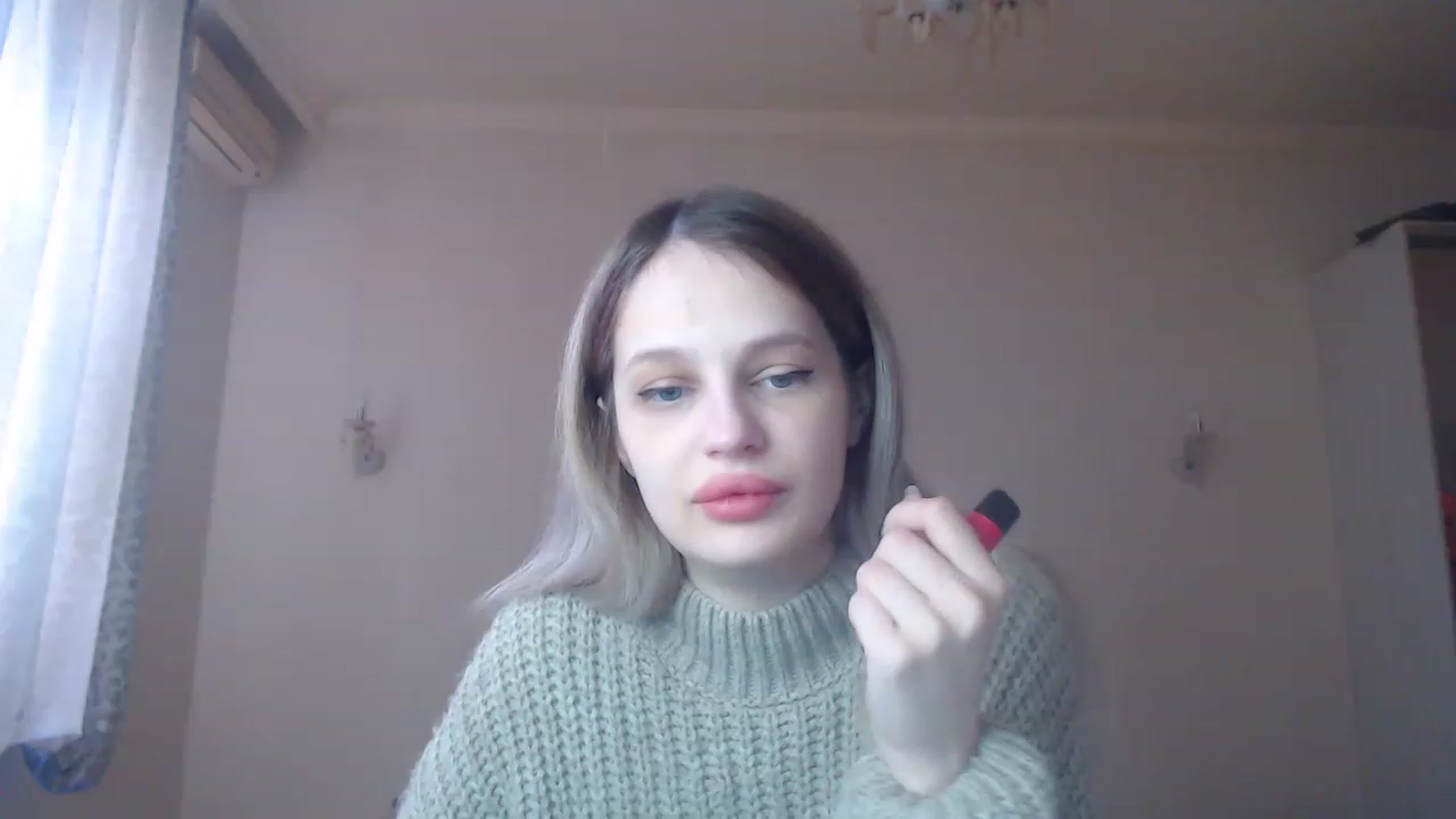 Gallery image thumbnail from Lola_vi's myfreecams stream on, 02/12/2023, 10:59 image 7 of 20