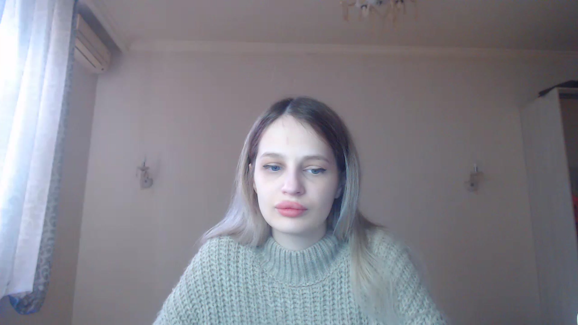 Gallery image thumbnail from Lola_vi's myfreecams stream on, 02/12/2023, 10:59 image 5 of 20