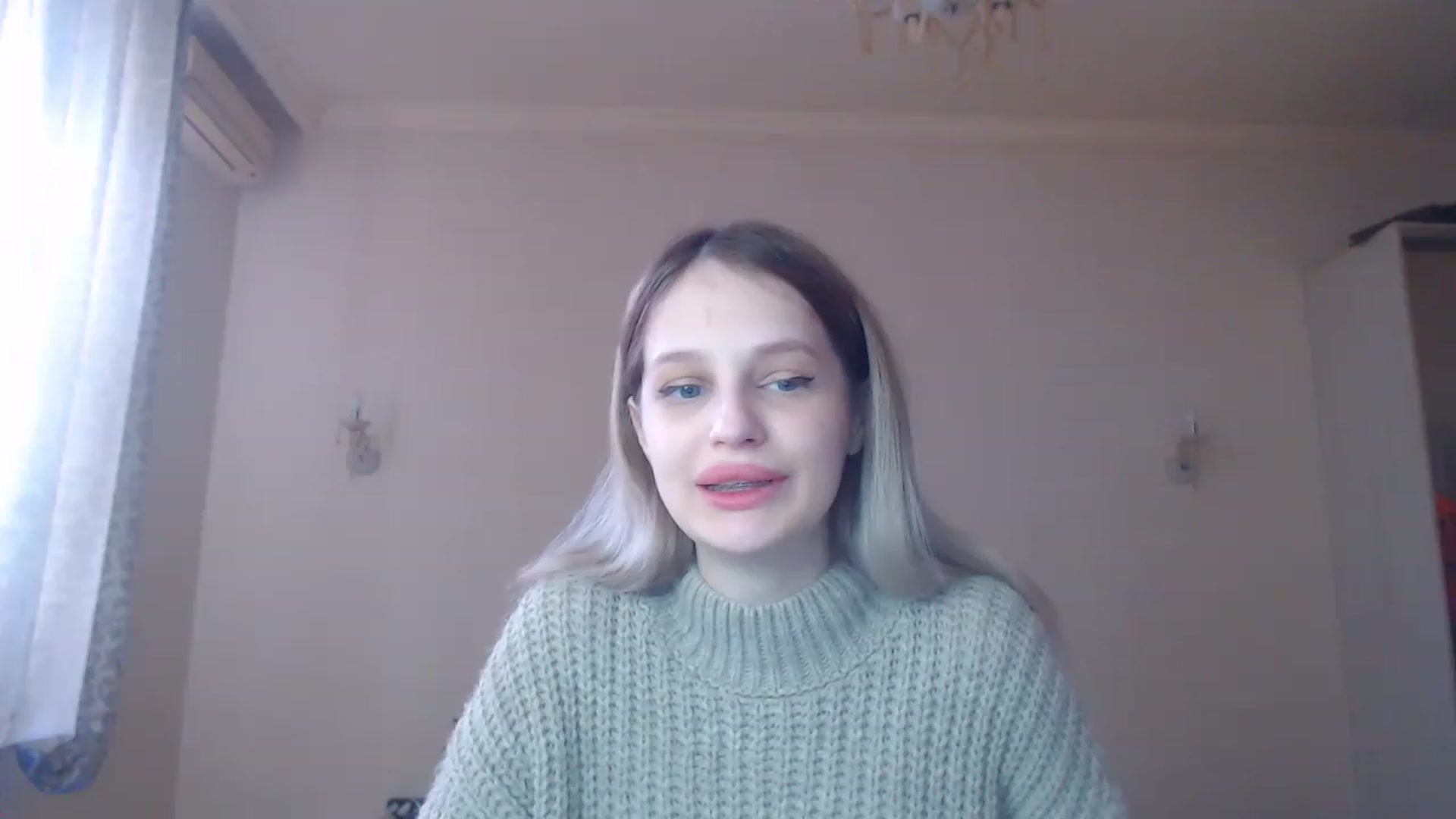 Gallery image thumbnail from Lola_vi's myfreecams stream on, 02/12/2023, 11:49 image 1 of 20