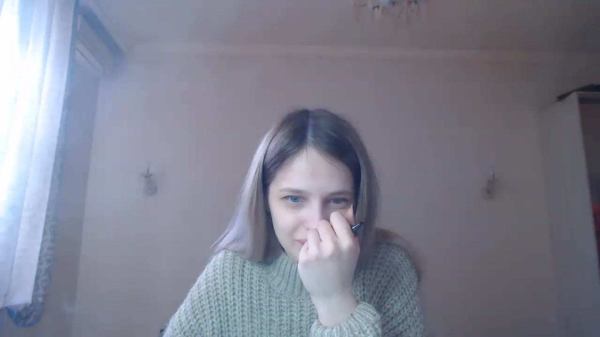 Gallery image thumbnail from Lola_vi's myfreecams stream on, 02/12/2023, 11:49 image 9 of 20