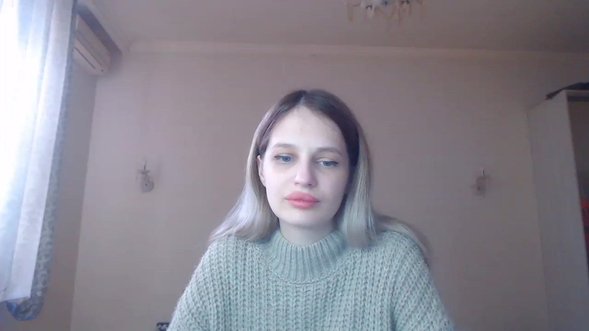 Gallery image thumbnail from Lola_vi's myfreecams stream on, 02/12/2023, 11:49 image 4 of 20