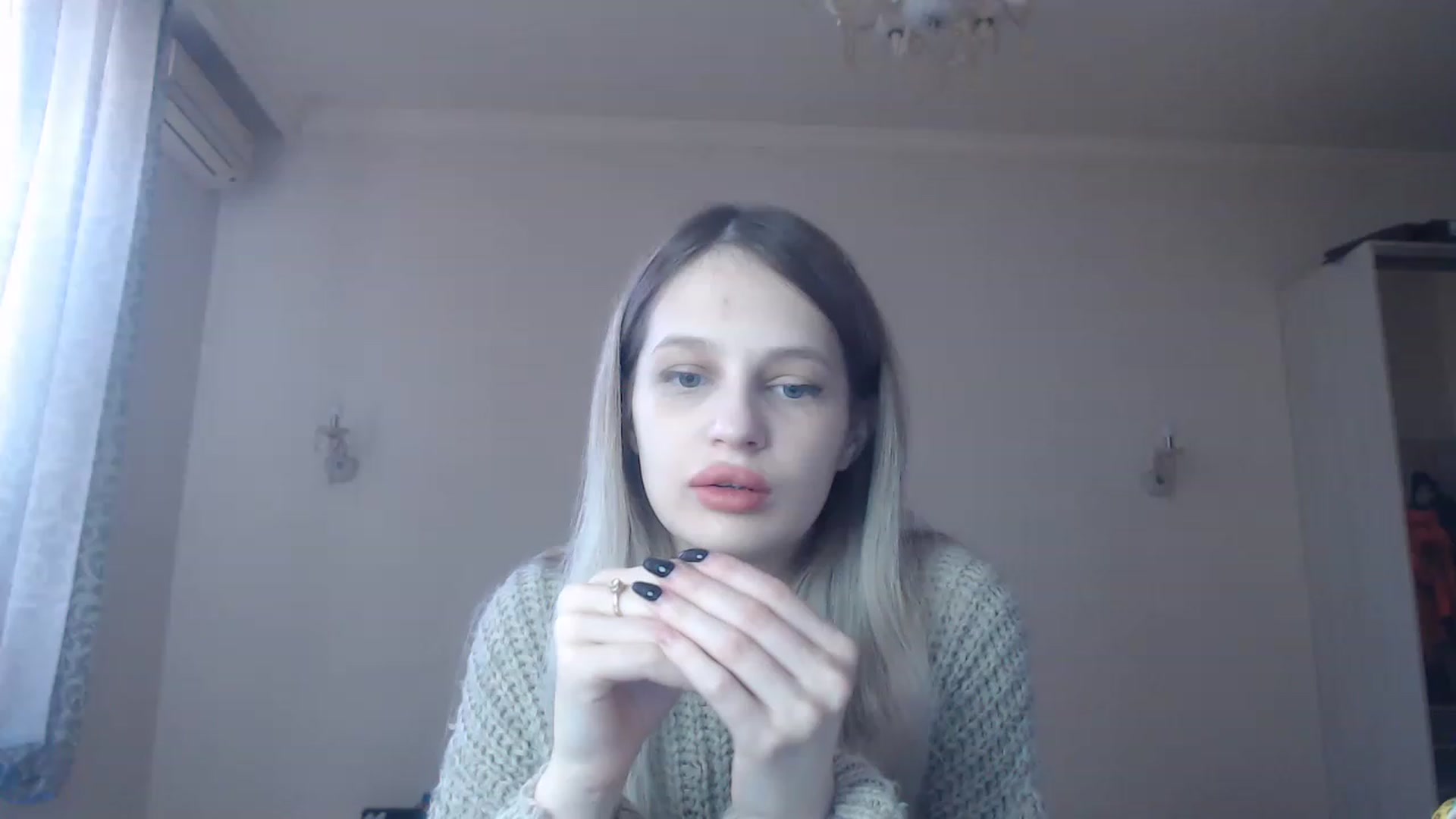 Gallery image thumbnail from Lola_vi's myfreecams stream on, 02/13/2023, 10:59 image 5 of 20