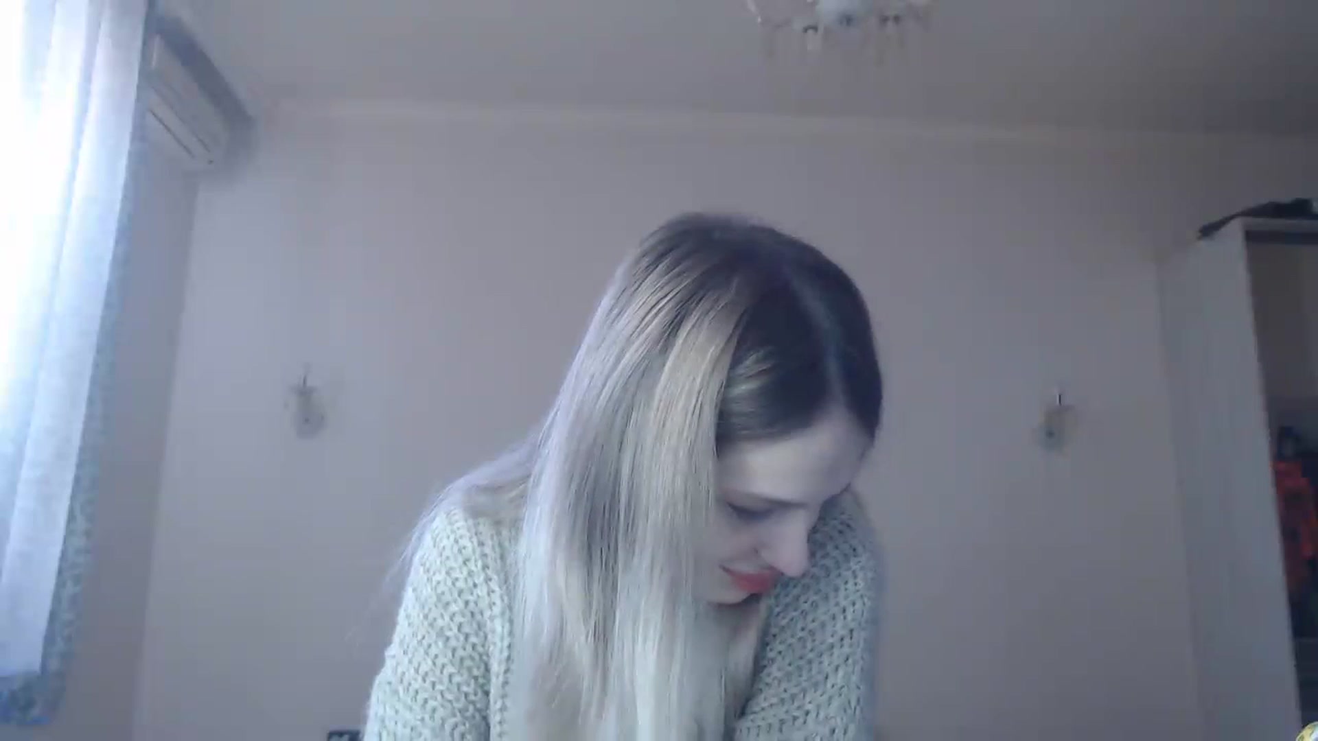 Gallery image thumbnail from Lola_vi's myfreecams stream on, 02/13/2023, 10:59 image 8 of 20