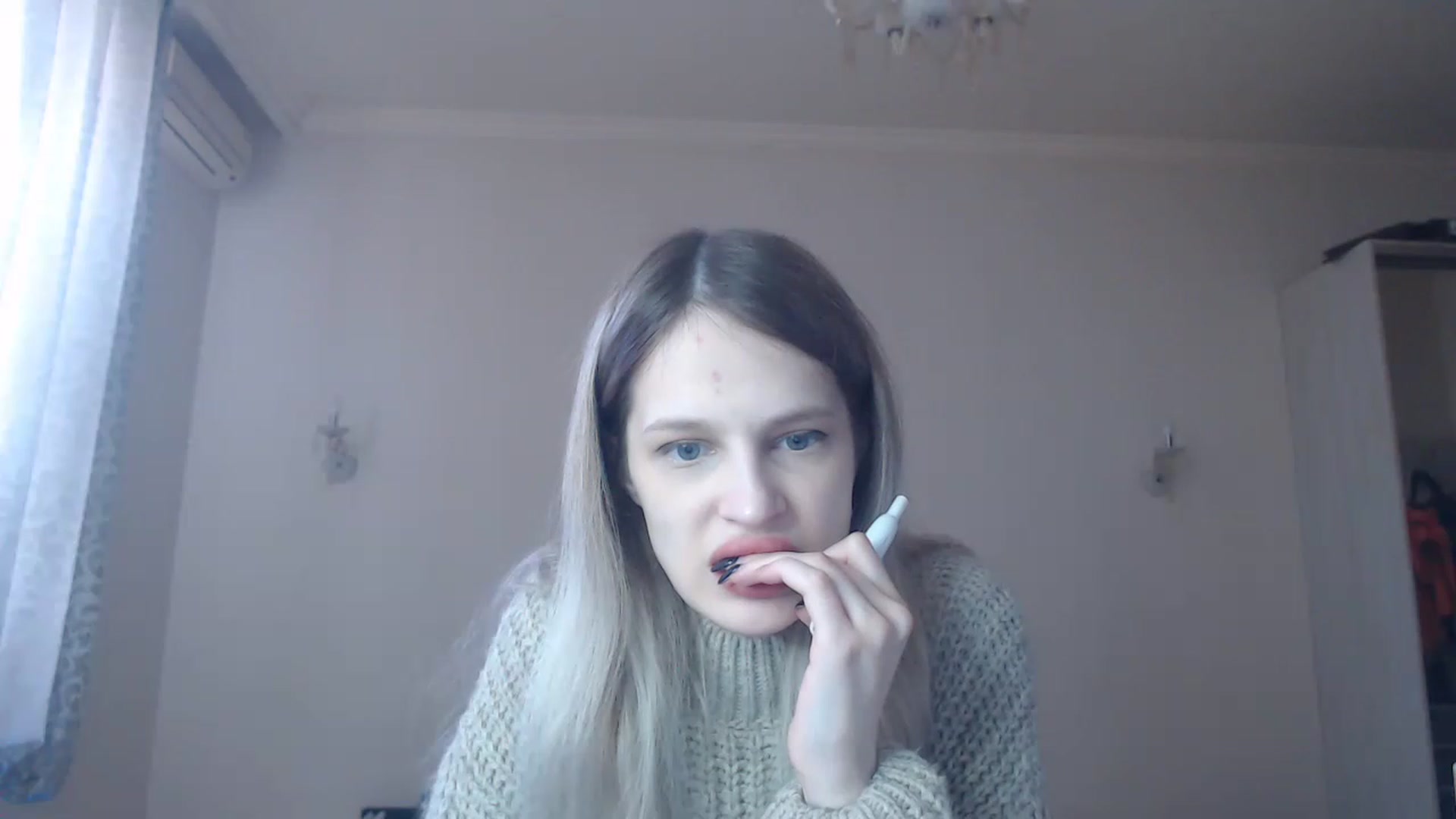 Gallery image thumbnail from Lola_vi's myfreecams stream on, 02/13/2023, 10:59 image 17 of 20