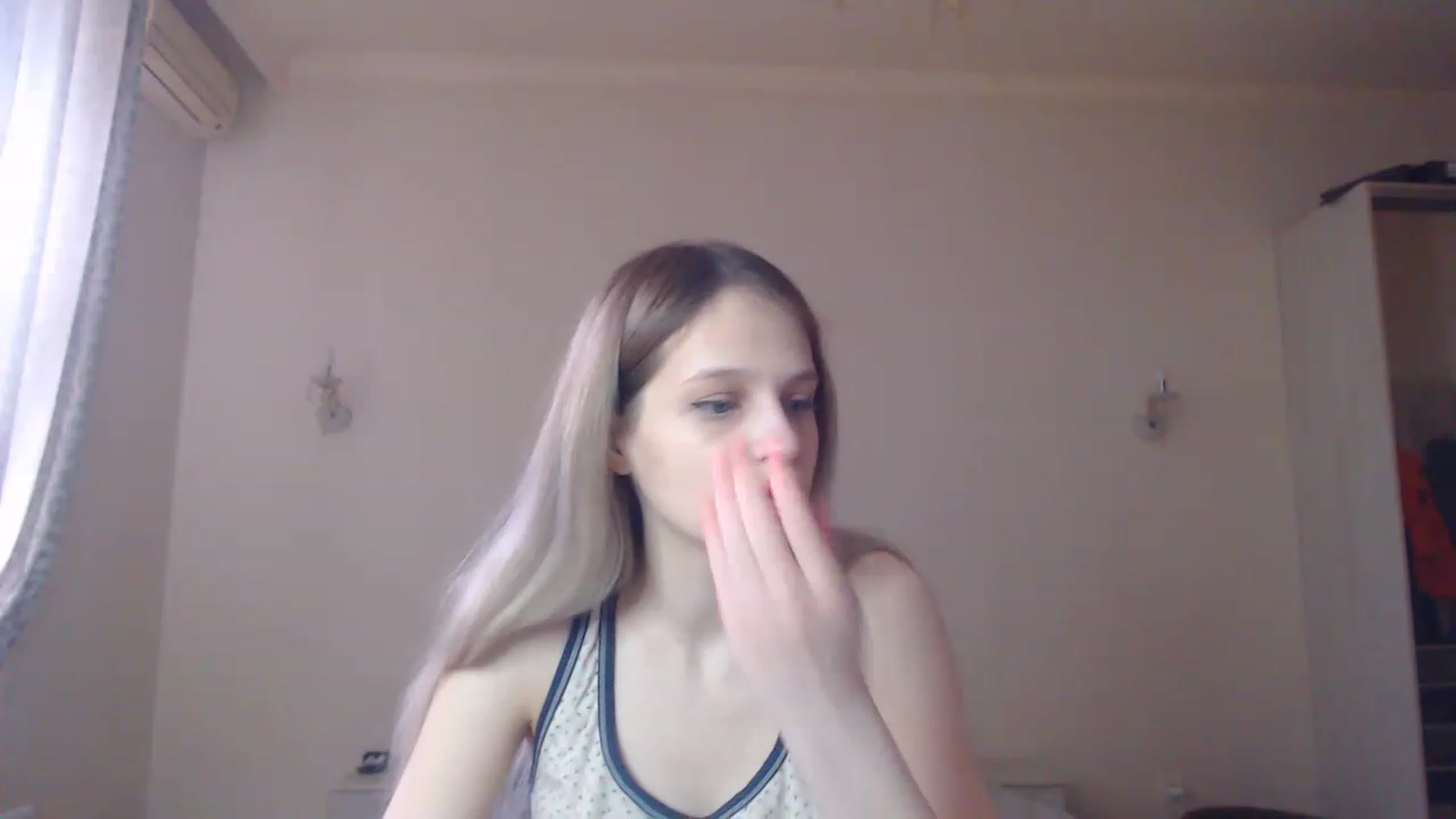 Gallery image thumbnail from Lola_vi's myfreecams stream on, 02/14/2023, 10:49 image 12 of 20