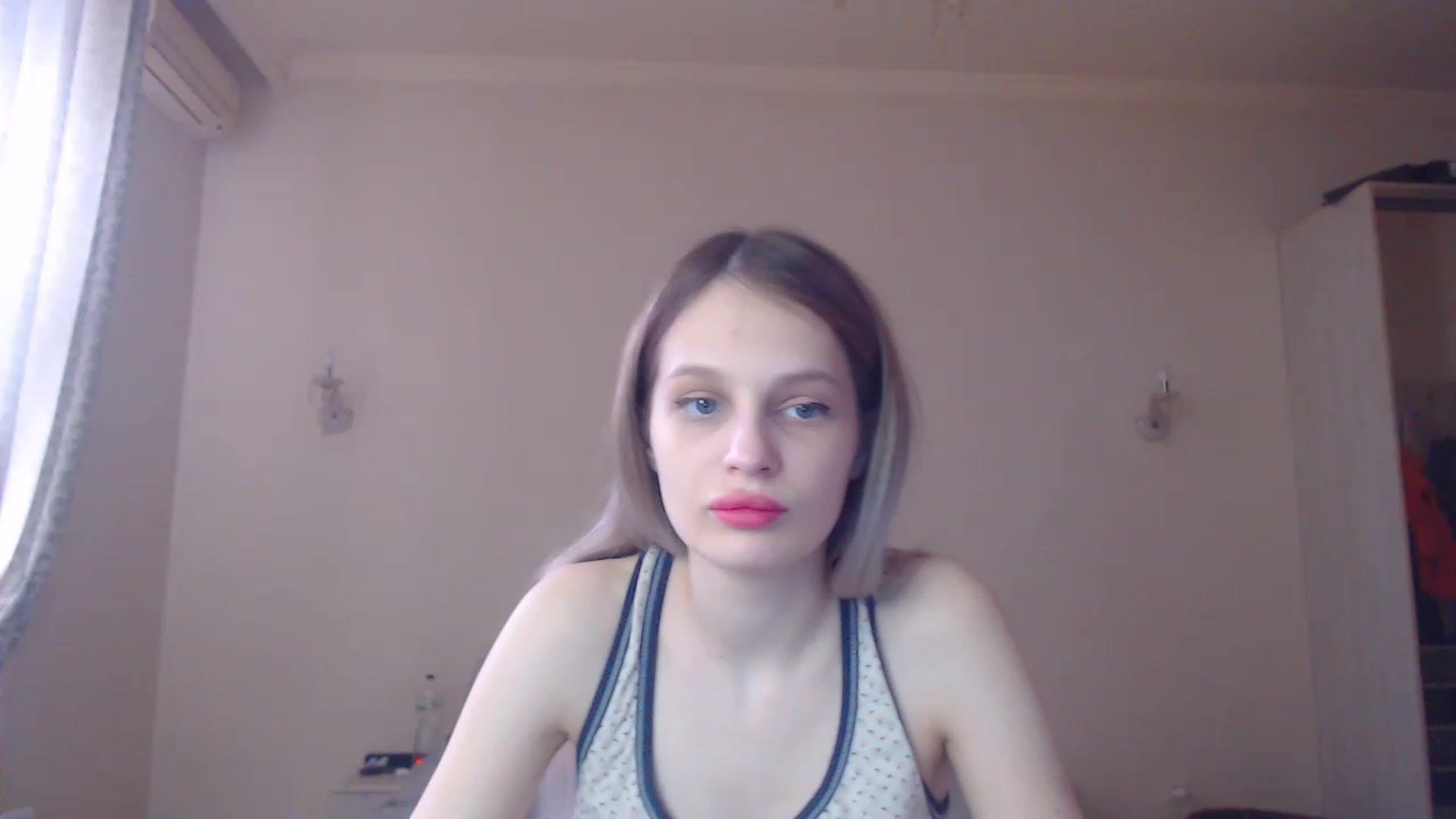 Gallery image thumbnail from Lola_vi's myfreecams stream on, 02/14/2023, 12:00 image 14 of 20