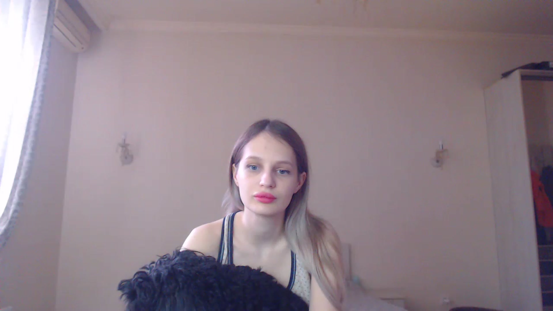 Gallery image thumbnail from Lola_vi's myfreecams stream on, 02/14/2023, 12:00 image 12 of 20